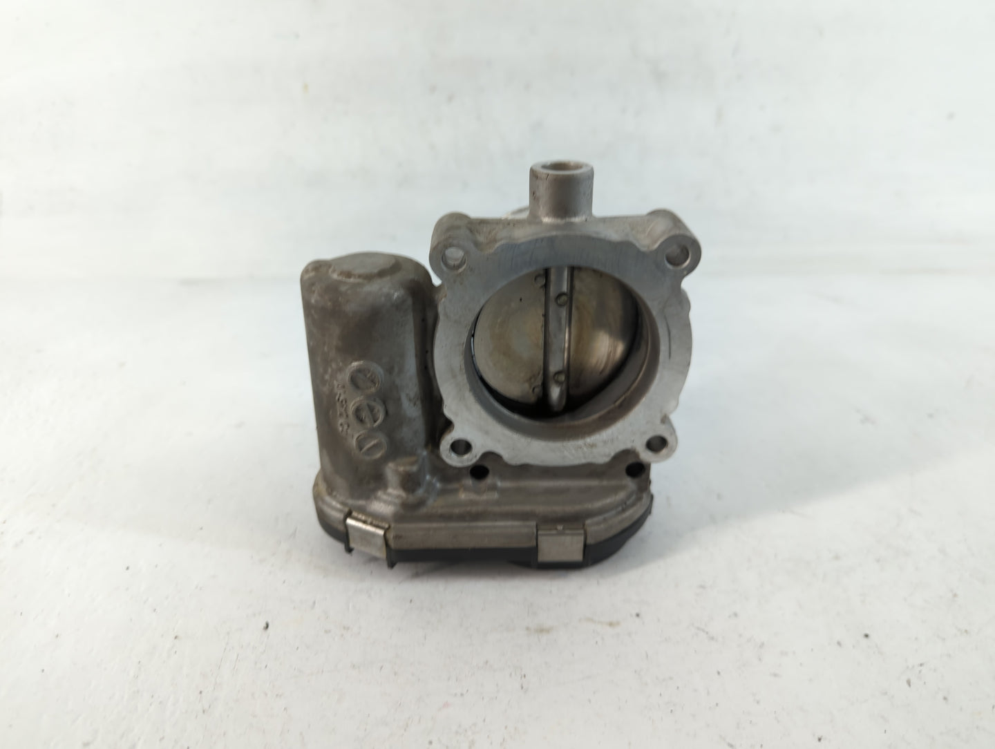 2012-2013 Ford Focus Throttle Body P/N:001215 CM5E9F991AD Fits Fits 2012 2013 2014 2015 2016 2017 OEM Used Auto Parts - Oemu