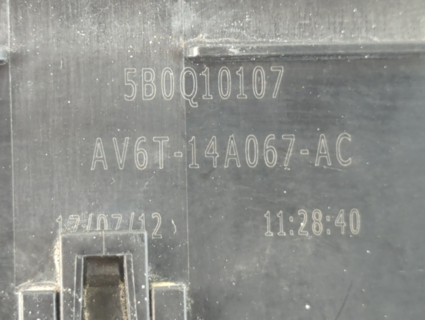 2012-2014 Ford Focus Fusebox Fuse Box Panel Relay Module P/N:AV6T-14A067-AC 5B0Q10107 Fits Fits 2012 2013 2014 OEM Used Auto