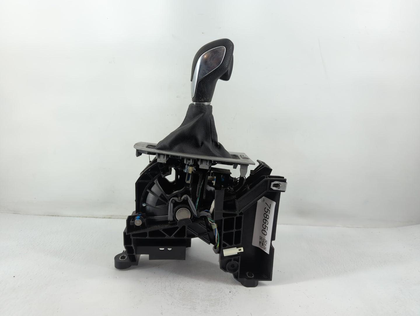 2013 Ford Focus Floor Console Assembly Shifter - Oemusedautoparts1.com
