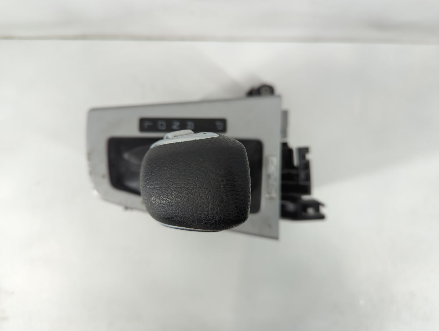 2013 Ford Focus Floor Console Assembly Shifter - Oemusedautoparts1.com