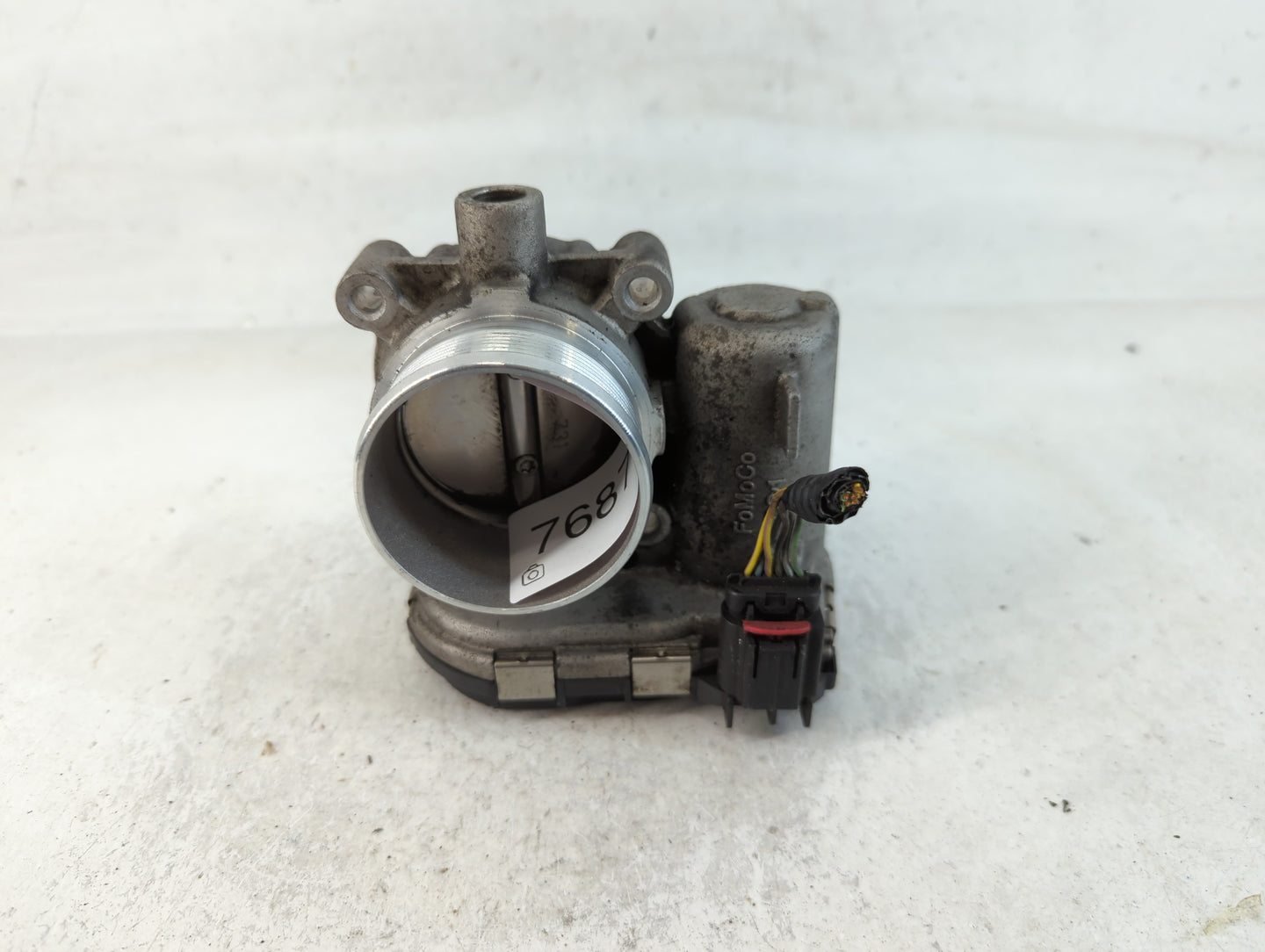 2012-2013 Ford Focus Throttle Body P/N:CM5E 9F991 AD Fits Fits 2012 2013 2014 2015 2016 2017 OEM Used Auto Parts - Oemusedau