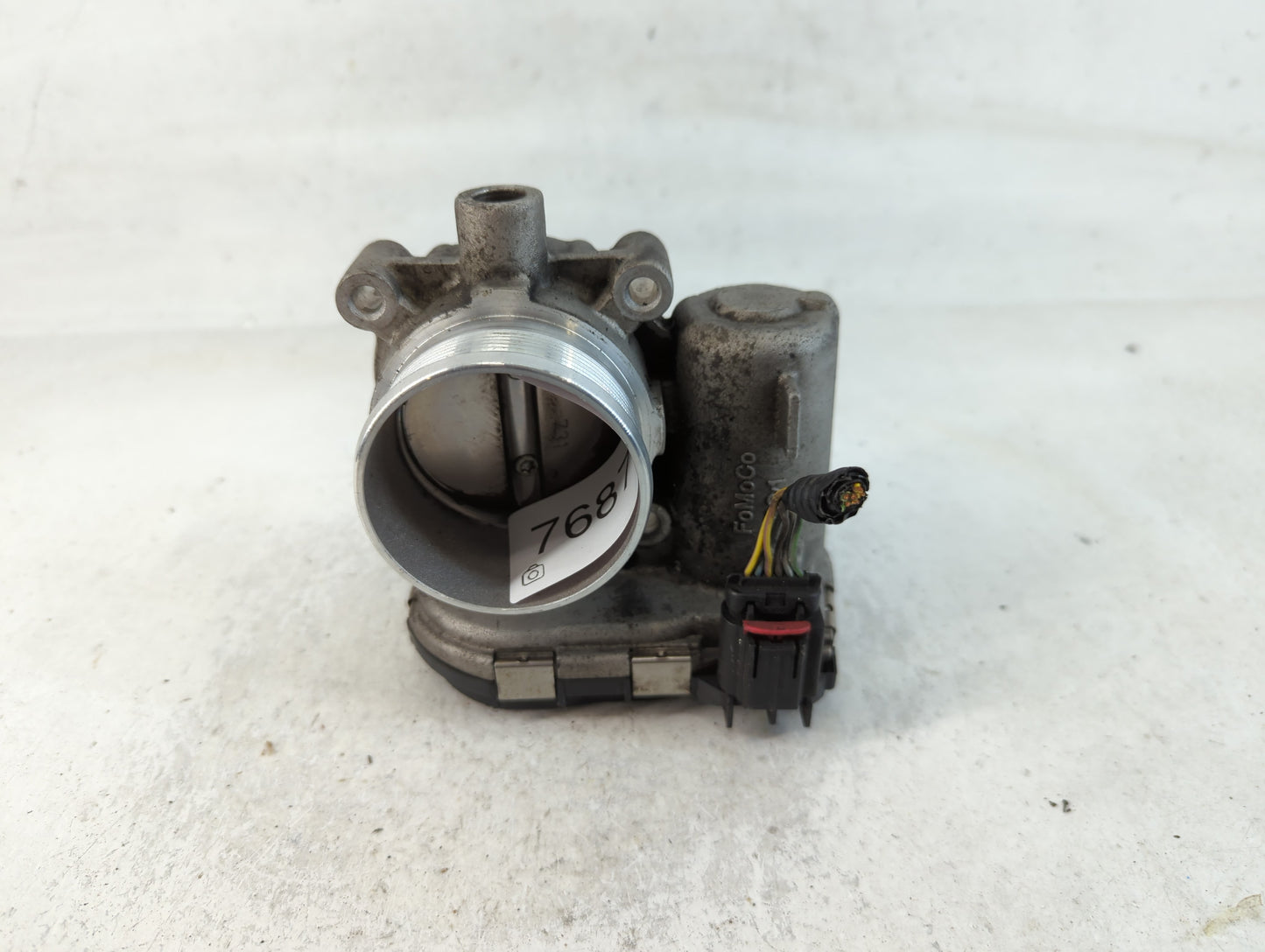 2012-2013 Ford Focus Throttle Body P/N:CM5E 9F991 AD Fits Fits 2012 2013 2014 2015 2016 2017 OEM Used Auto Parts - Oemusedau