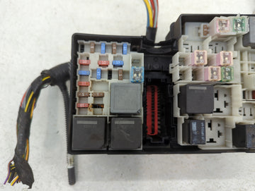2012-2014 Ford Focus Fusebox Fuse Box Panel Relay Module P/N:AV6T-14A067-AC Fits Fits 2012 2013 2014 OEM Used Auto Parts