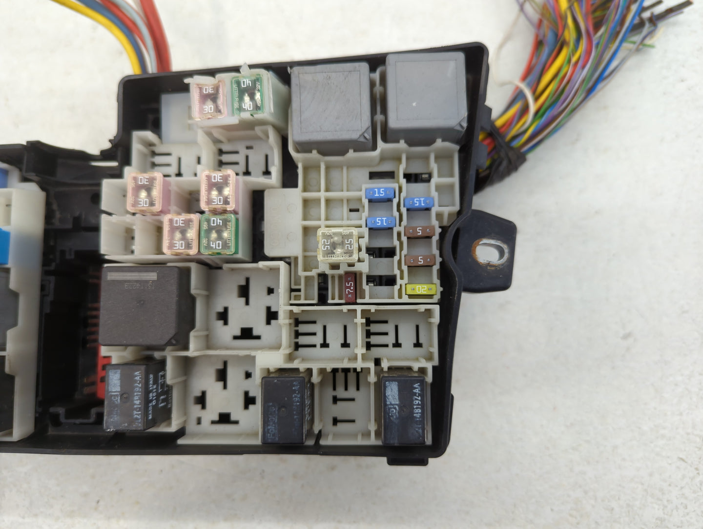 2012-2014 Ford Focus Fusebox Fuse Box Panel Relay Module P/N:AV6T-14A067-AC Fits Fits 2012 2013 2014 OEM Used Auto Parts - O