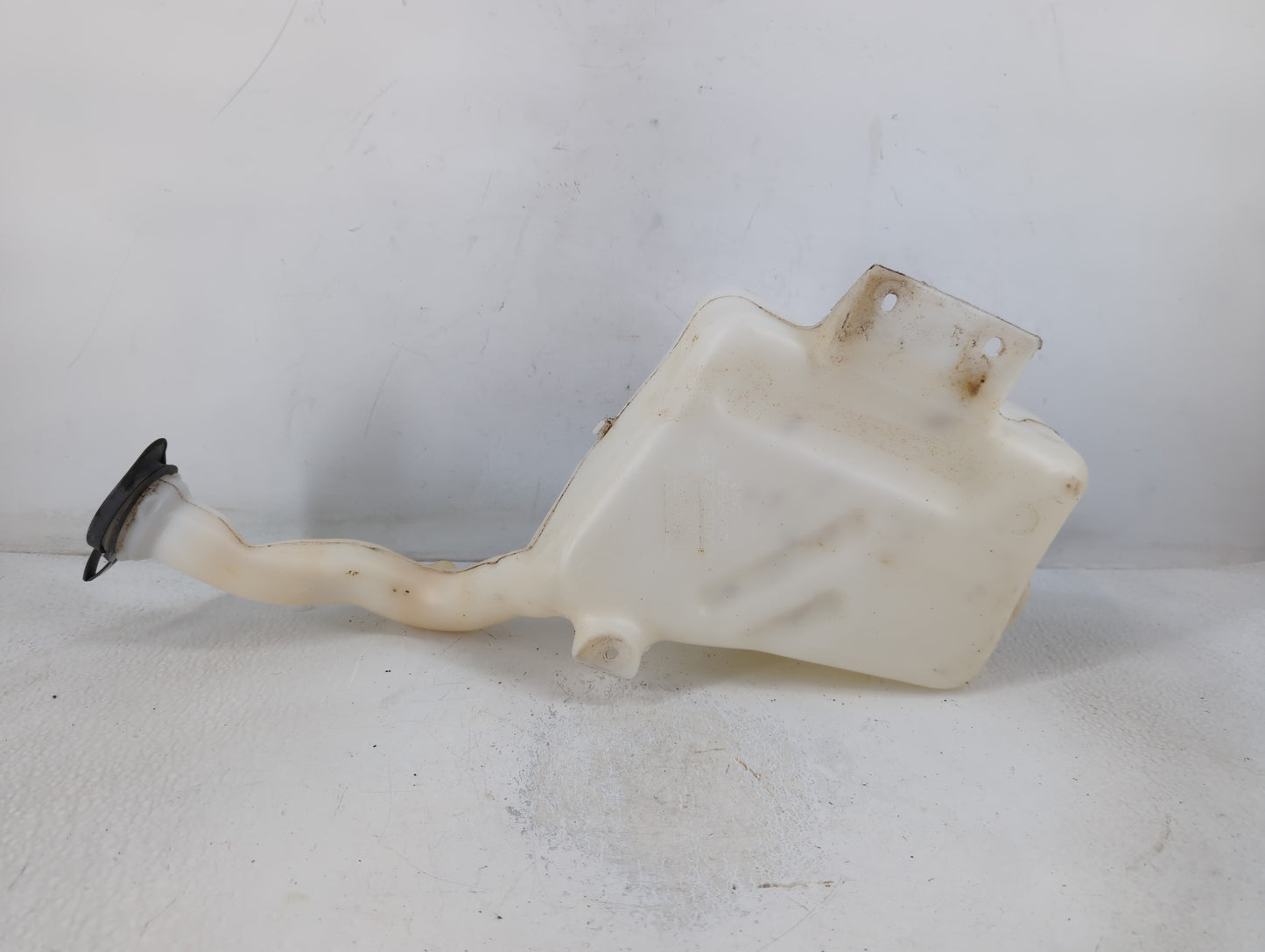 2012-2018 Ford Focus Windshield Washer Fluid Reservoir Bottle Oem - Oemusedautoparts1.com