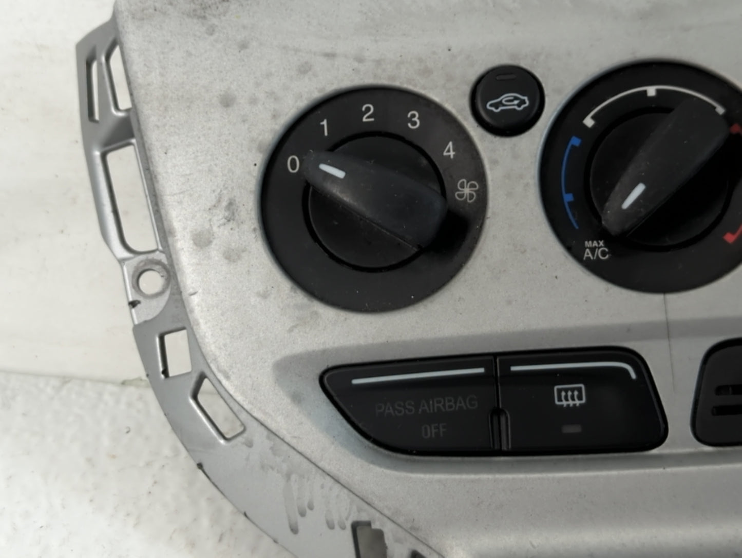 2013-2014 Ford Focus Climate Control Module Temperature AC/Heater Replacement P/N:E1062773 Fits Fits 2013 2014 OEM Used Auto