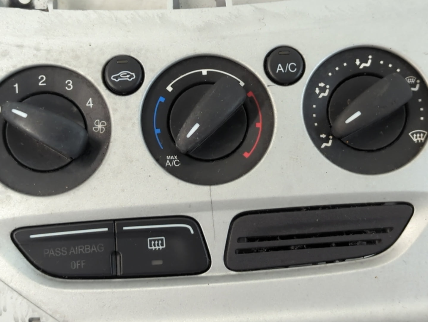2013-2014 Ford Focus Climate Control Module Temperature AC/Heater Replacement P/N:E1062773 Fits Fits 2013 2014 OEM Used Auto