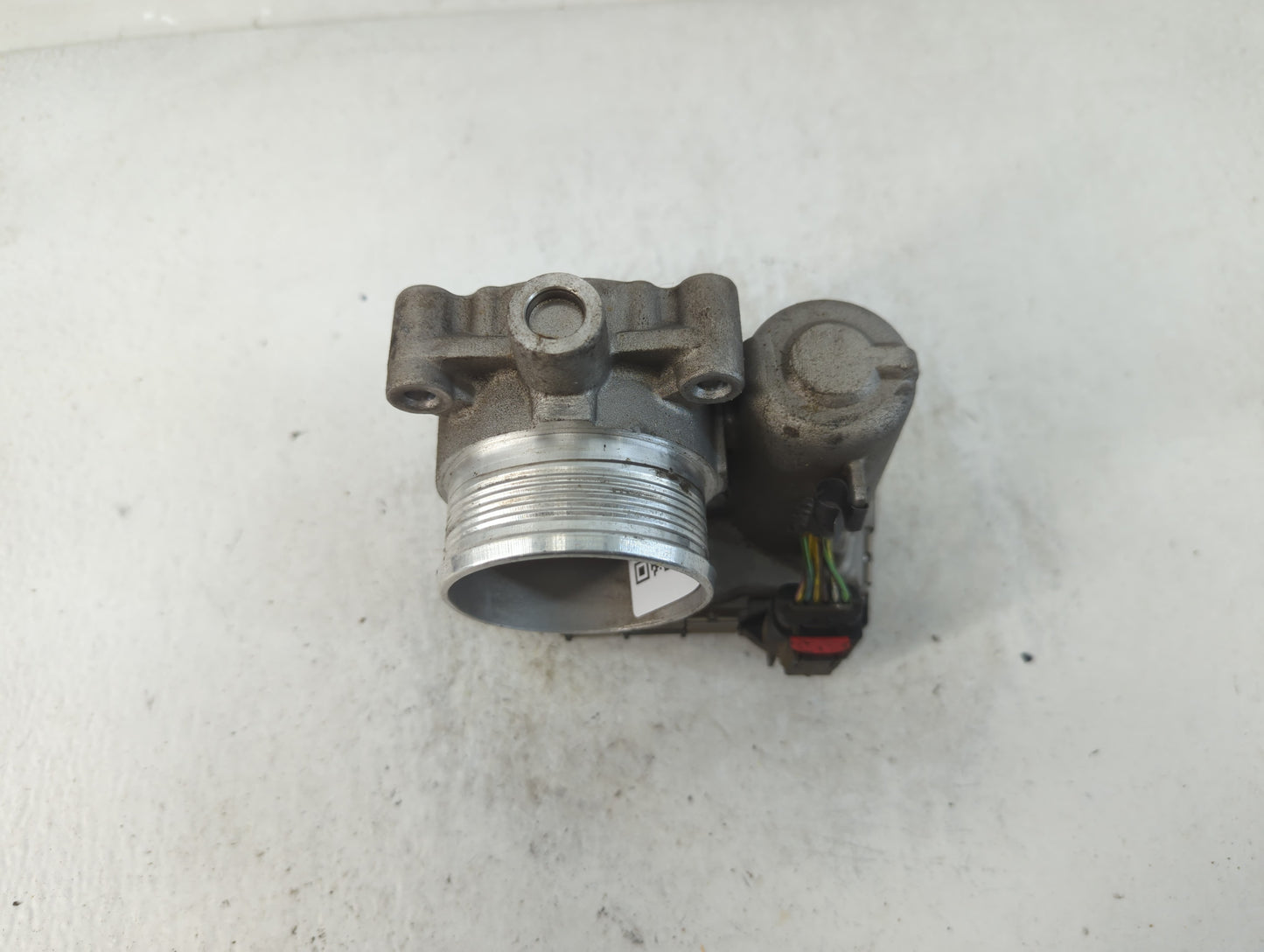 2012-2013 Ford Focus Throttle Body P/N:CM5E 9F991 AD Fits Fits 2012 2013 2014 2015 2016 2017 OEM Used Auto Parts - Oemusedau