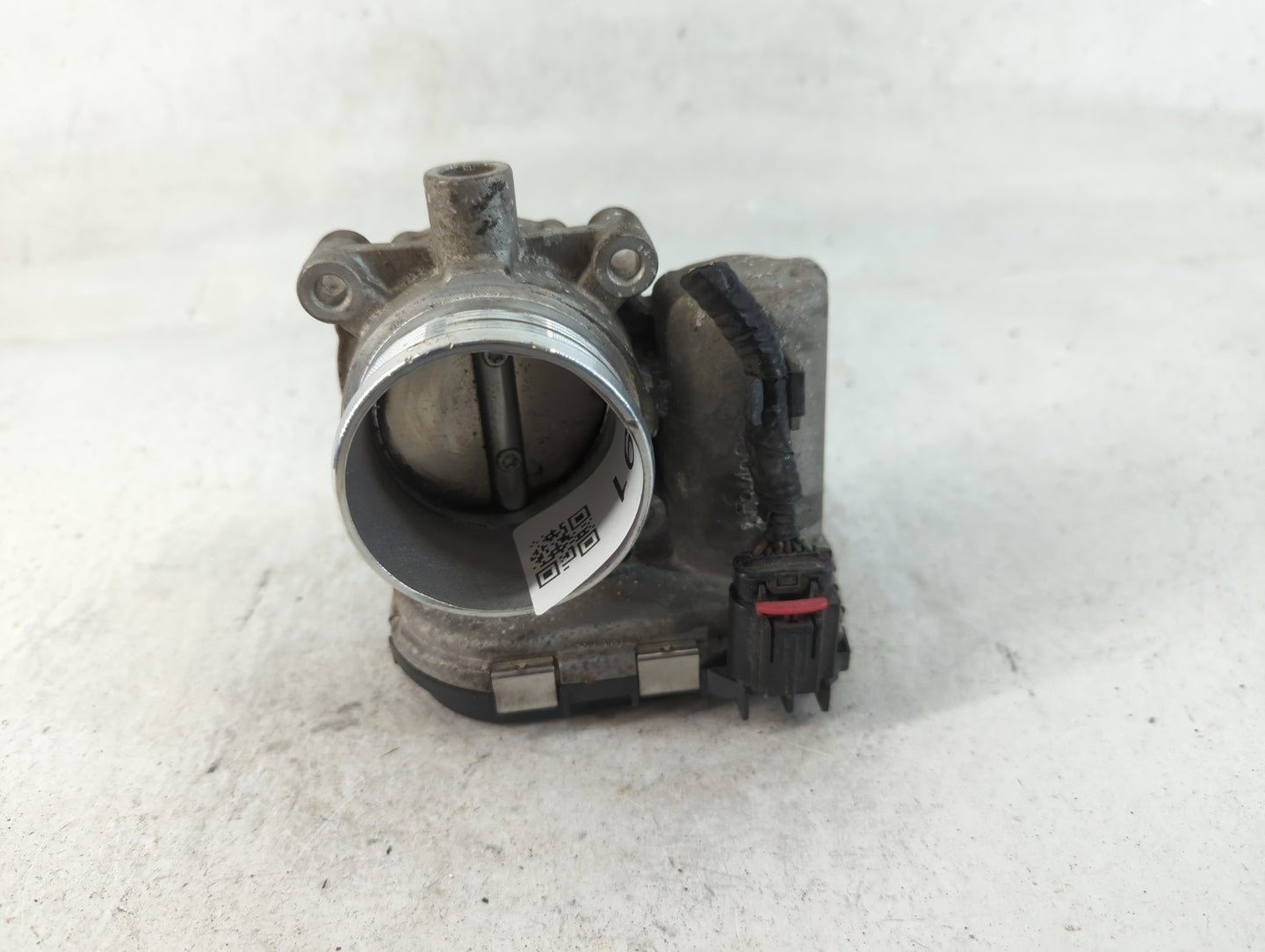 2012-2013 Ford Focus Throttle Body P/N:CM5E-9F991-AD Fits Fits 2012 2013 2014 2015 2016 2017 OEM Used Auto Parts - Oemusedau
