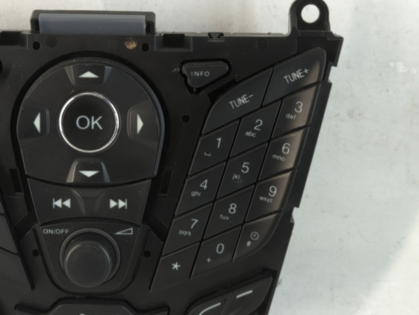 2012-2013 Ford Focus Radio AM FM Cd Player Receiver Replacement P/N:DM5T18K811LA Fits Fits 2012 2013 OEM Used Auto Parts - O