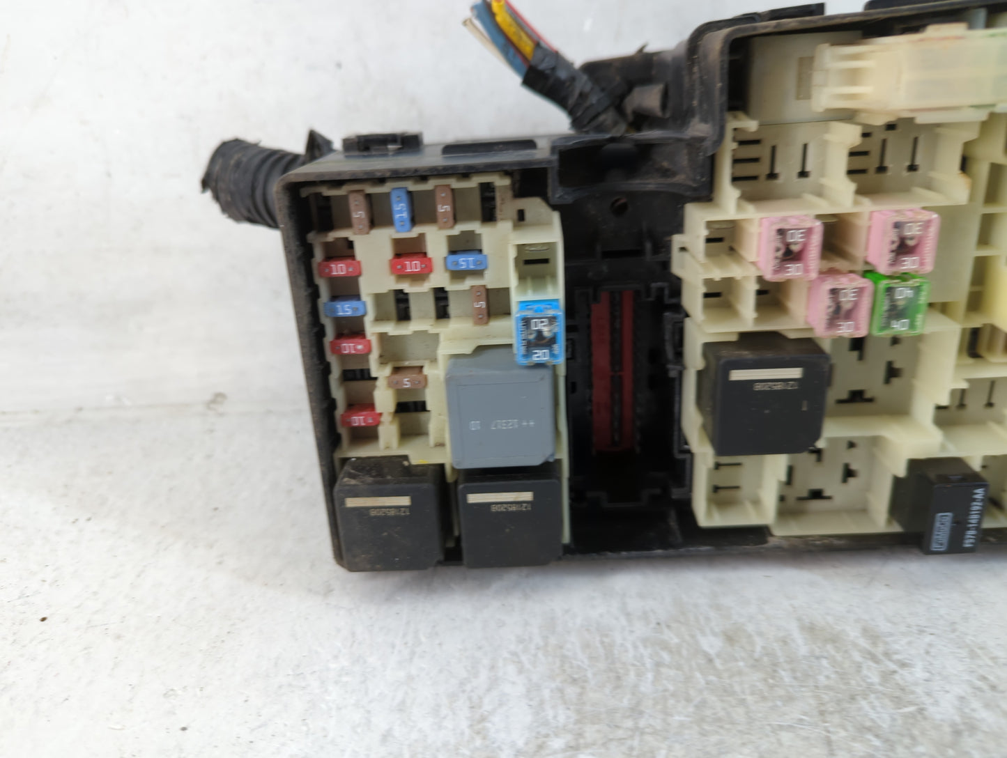2012-2014 Ford Focus Fusebox Fuse Box Panel Relay Module P/N:5B0Q10107 Fits Fits 2012 2013 2014 OEM Used Auto Parts - Oemuse