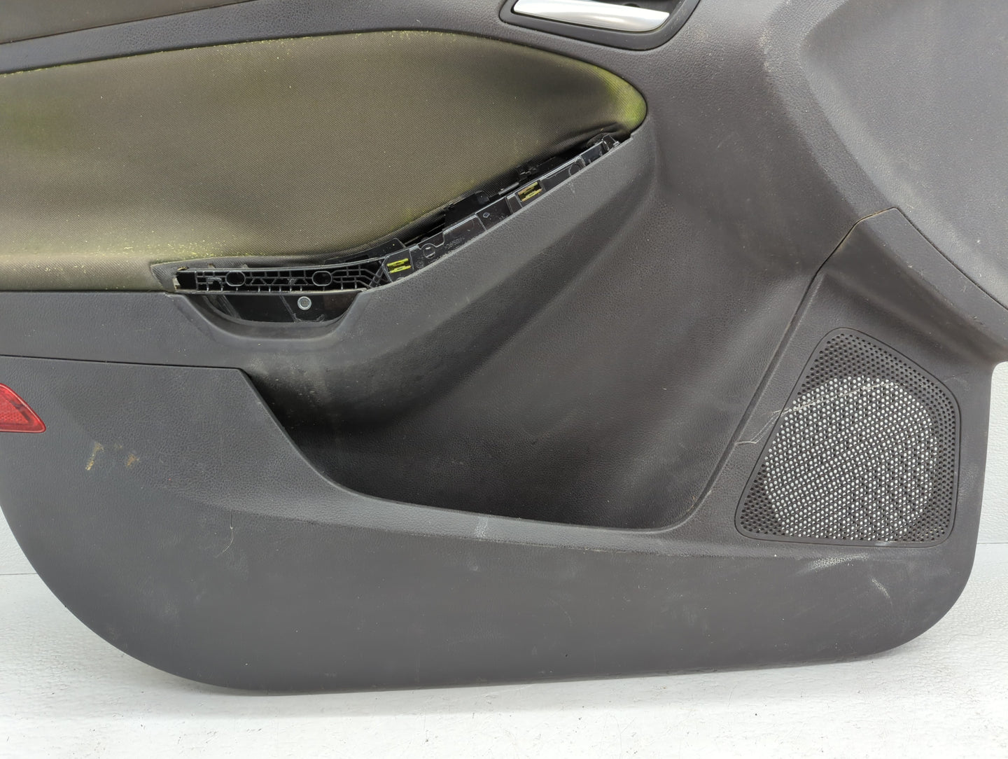 2013 Ford Focus Front Left Driver Interior Door Panel Trim - Oemusedautoparts1.com