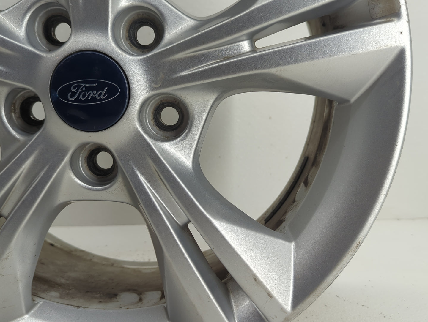 2012-2014 Ford Focus Oem Wheel Rim 808346 - Oemusedautoparts1.com