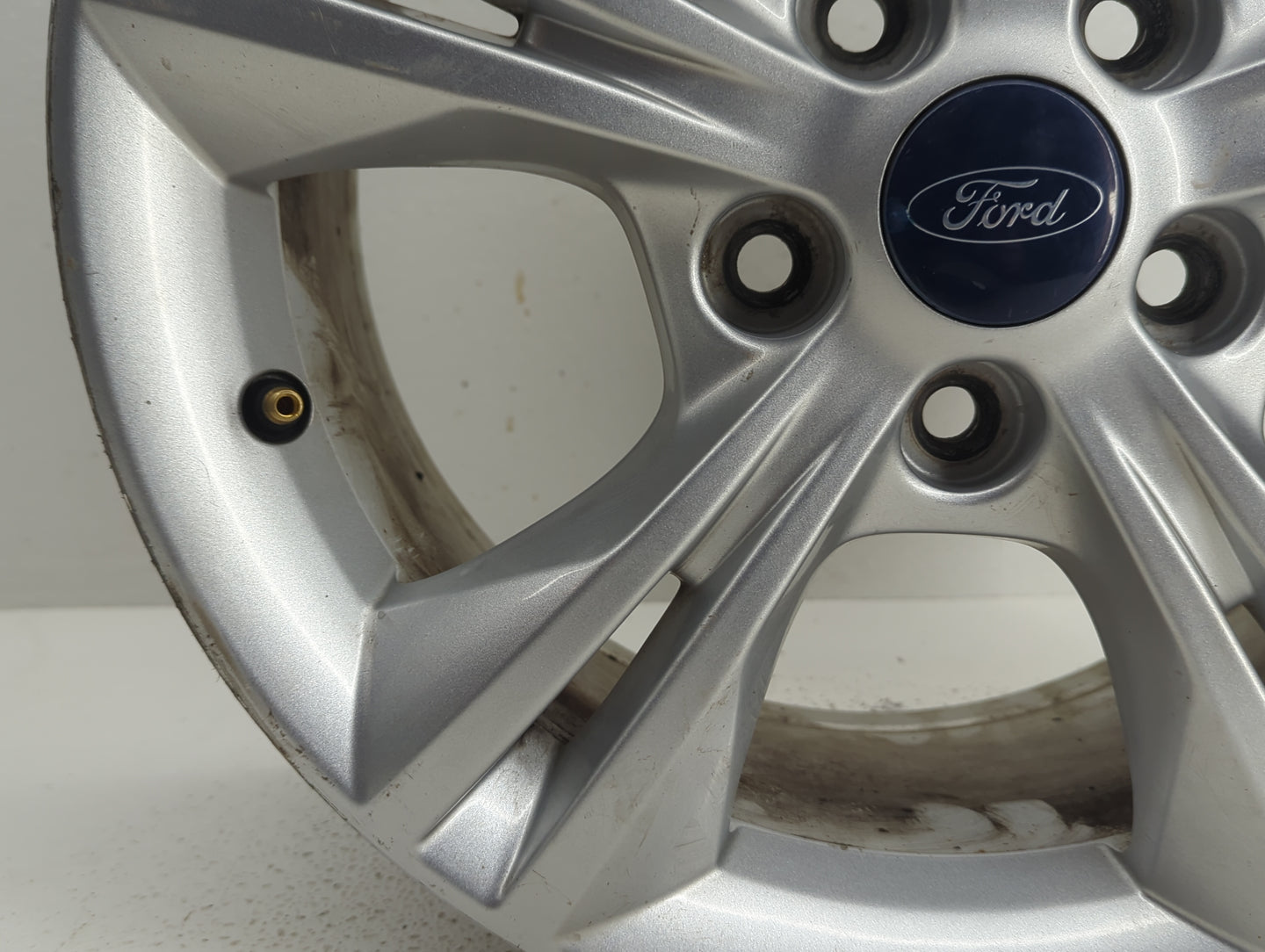 2012-2014 Ford Focus Oem Wheel Rim 808346 - Oemusedautoparts1.com