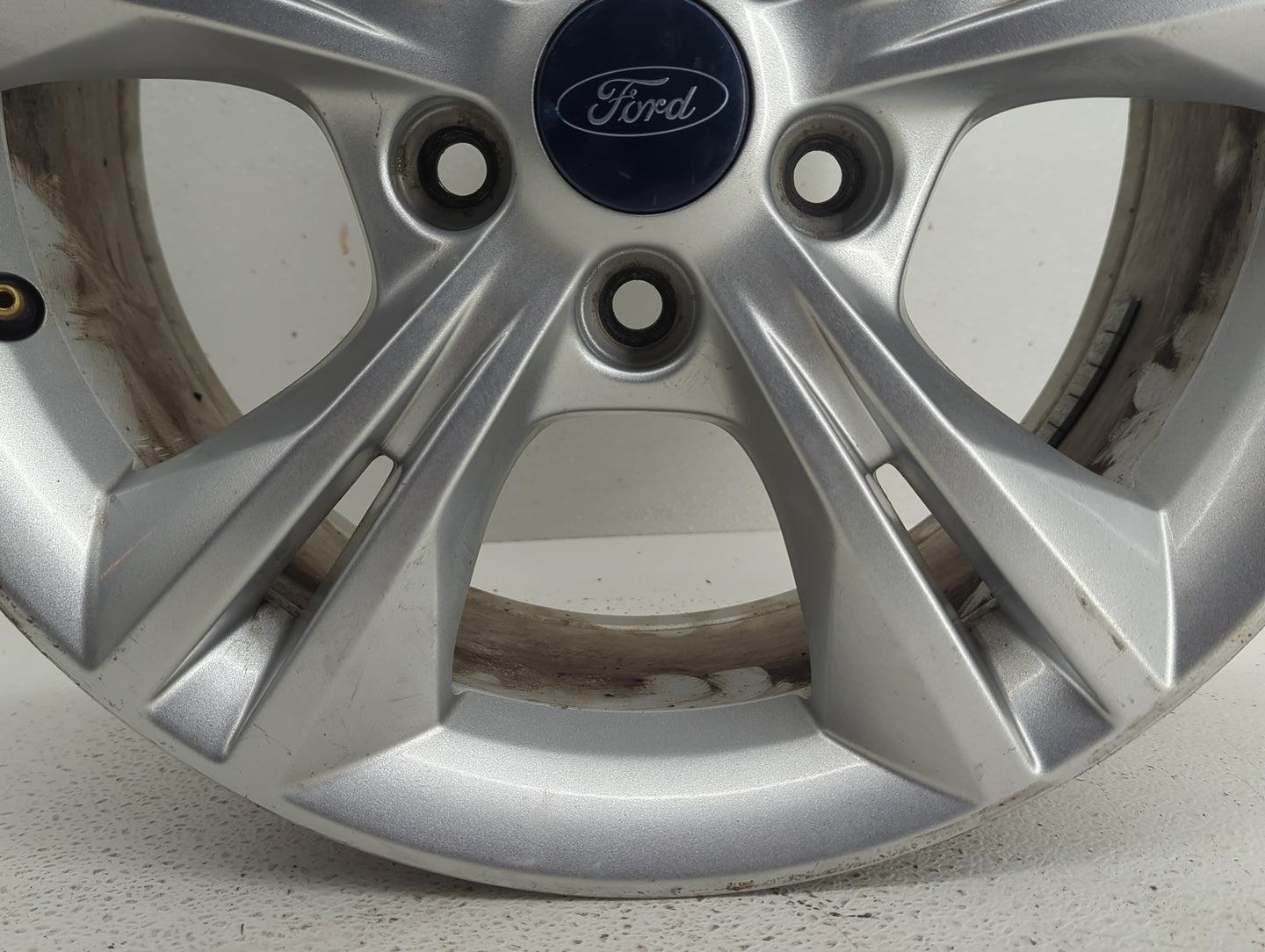 2012-2014 Ford Focus Oem Wheel Rim - Oemusedautoparts1.com