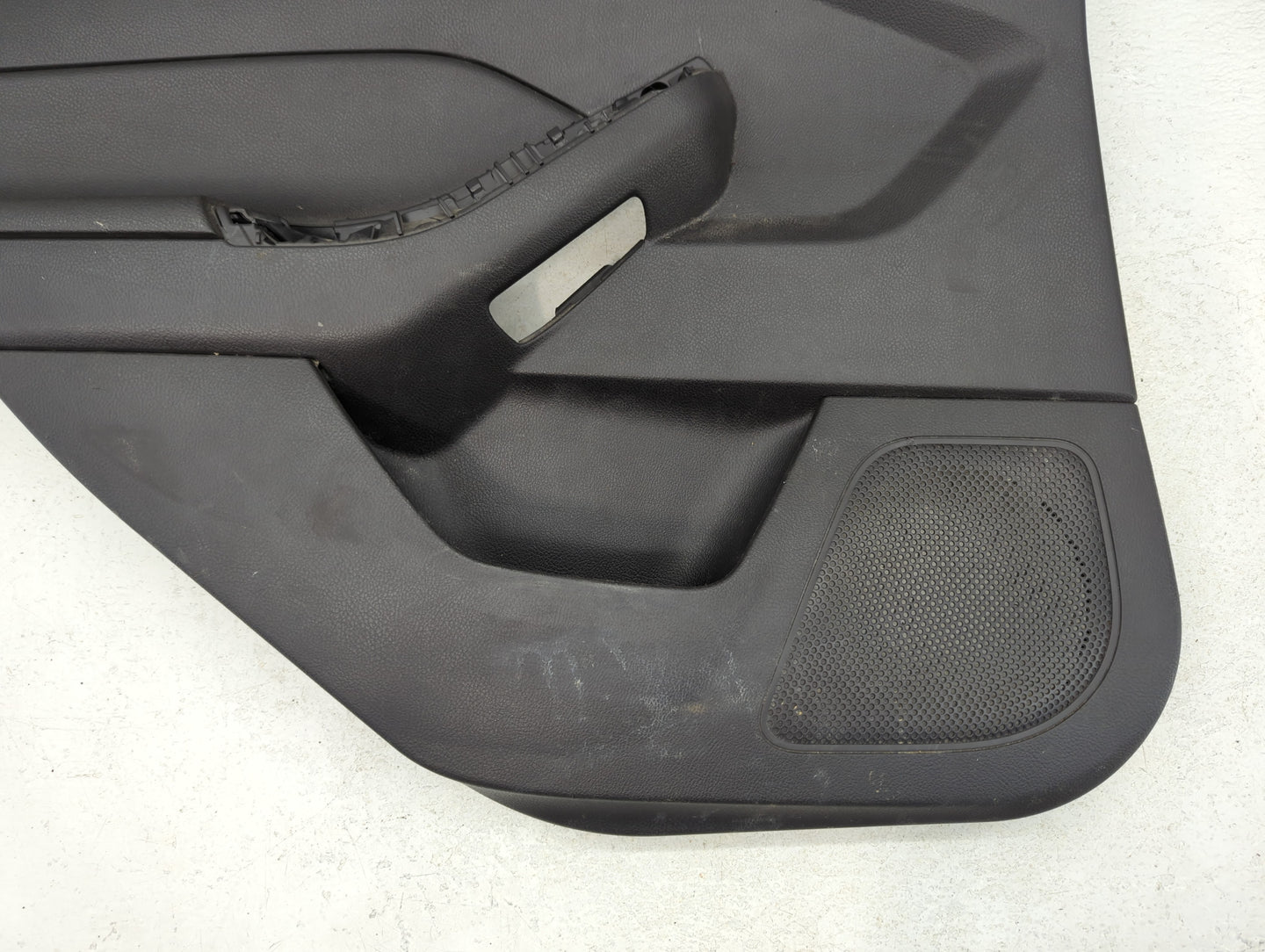 2013 Ford Focus Front Right Passenger Interior Door Panel Trim - Oemusedautoparts1.com