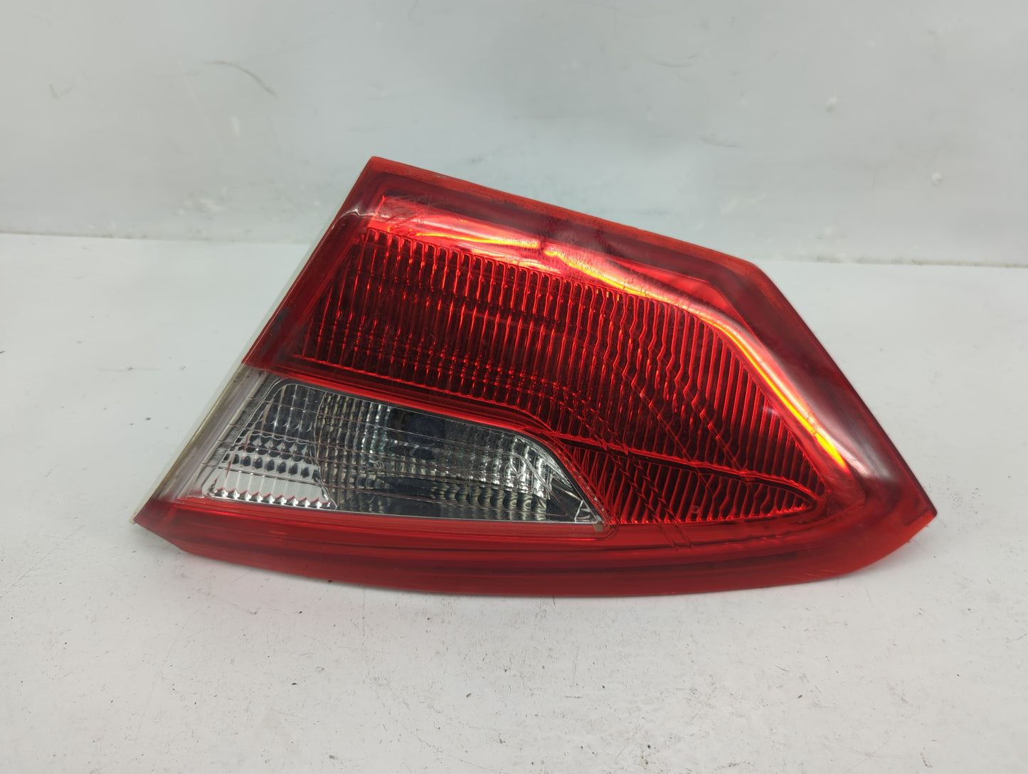 2012-2014 Ford Focus Passenger Right Side Deck Lid Mounted Tail Light - Oemusedautoparts1.com