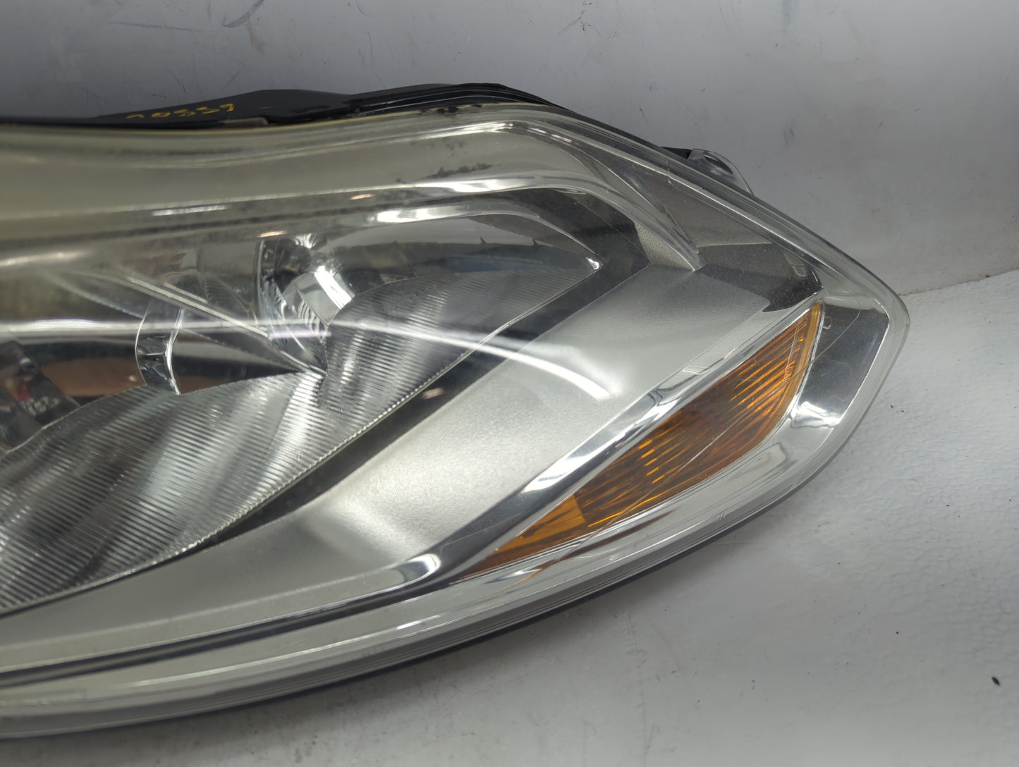 2012-2014 Ford Focus Passenger Right Oem Head Light Headlight Lamp - Oemusedautoparts1.com