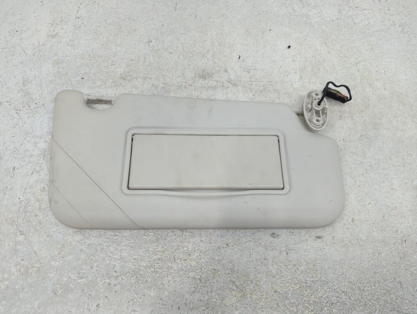 2012-2013 Ford Focus Sun Visor Shade Replacement Passenger Right Mirror Fits Fits 2012 2013 OEM Used Auto Parts - Oemusedaut