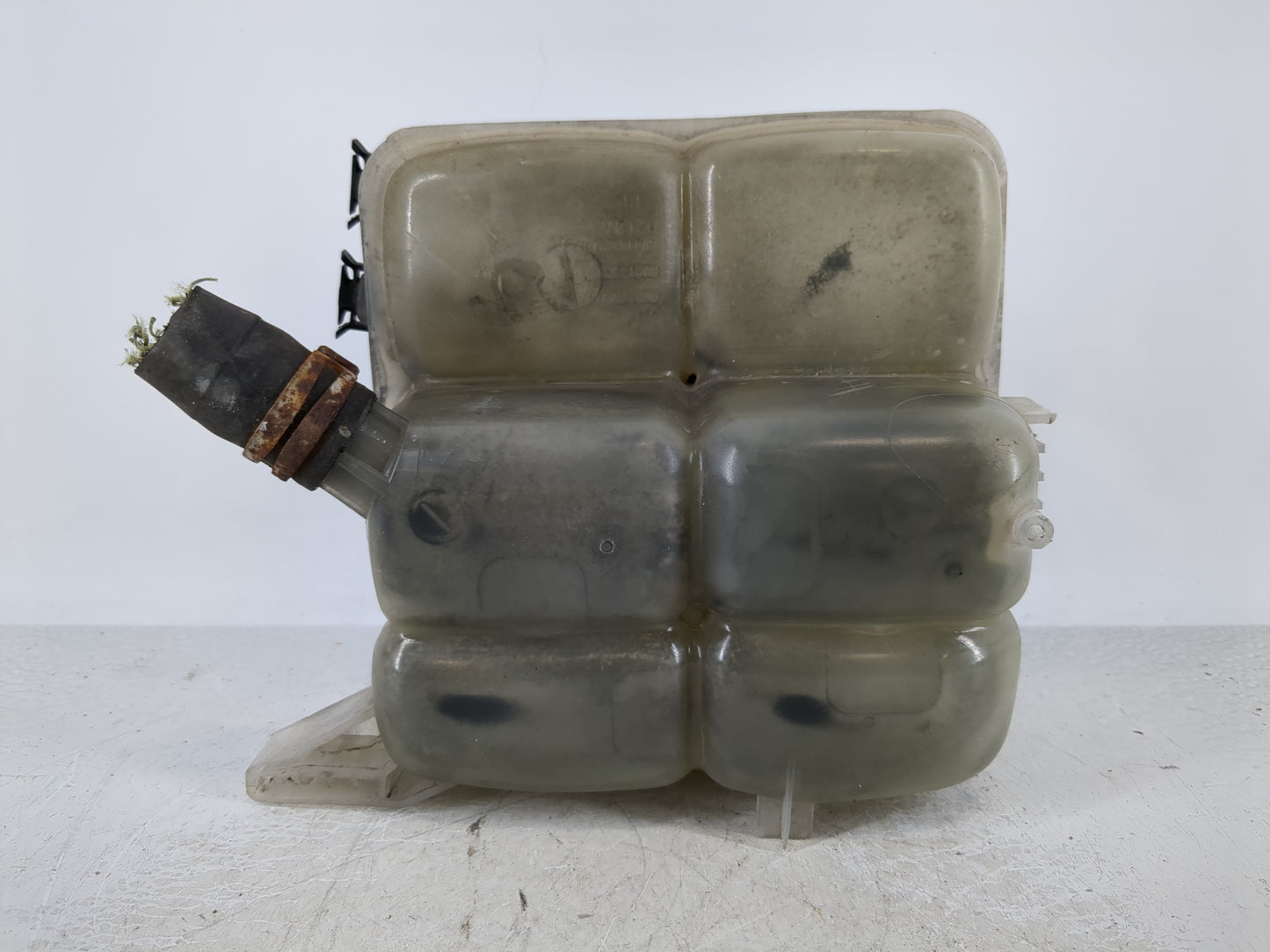 2012-2018 Ford Focus Radiator Coolant Overflow Expansion Tank Bottle - Oemusedautoparts1.com