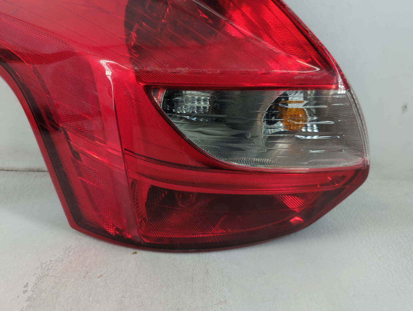 2012-2014 Ford Focus Tail Light Assembly Driver Left OEM P/N:EE02A Fits Fits 2012 2013 2014 OEM Used Auto Parts - Oemusedaut