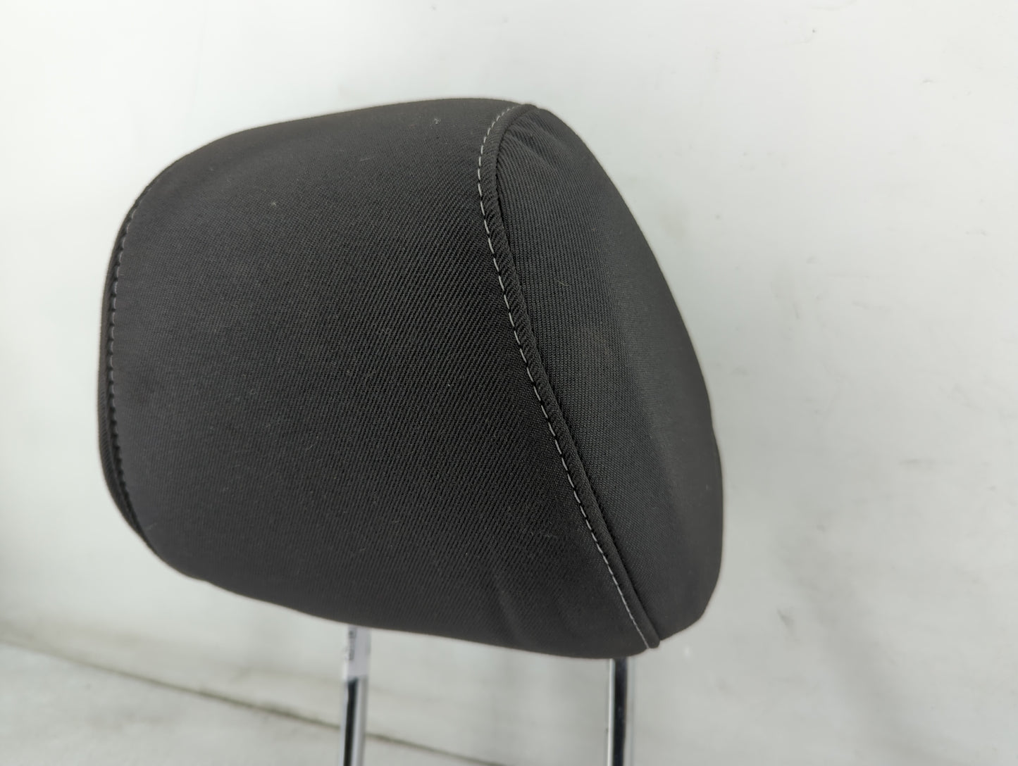 2013-2014 Ford Focus Headrest Head Rest Rear Seat Fits Fits 2013 2014 OEM Used Auto Parts - Oemusedautoparts1.com