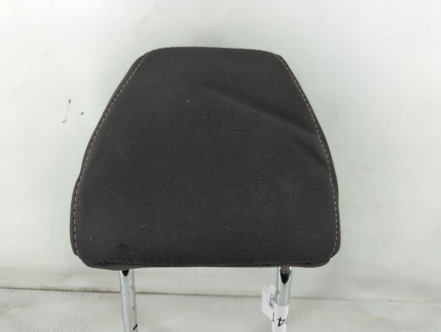 2013-2014 Ford Focus Headrest Head Rest Rear Seat Fits Fits 2013 2014 OEM Used Auto Parts - Oemusedautoparts1.com