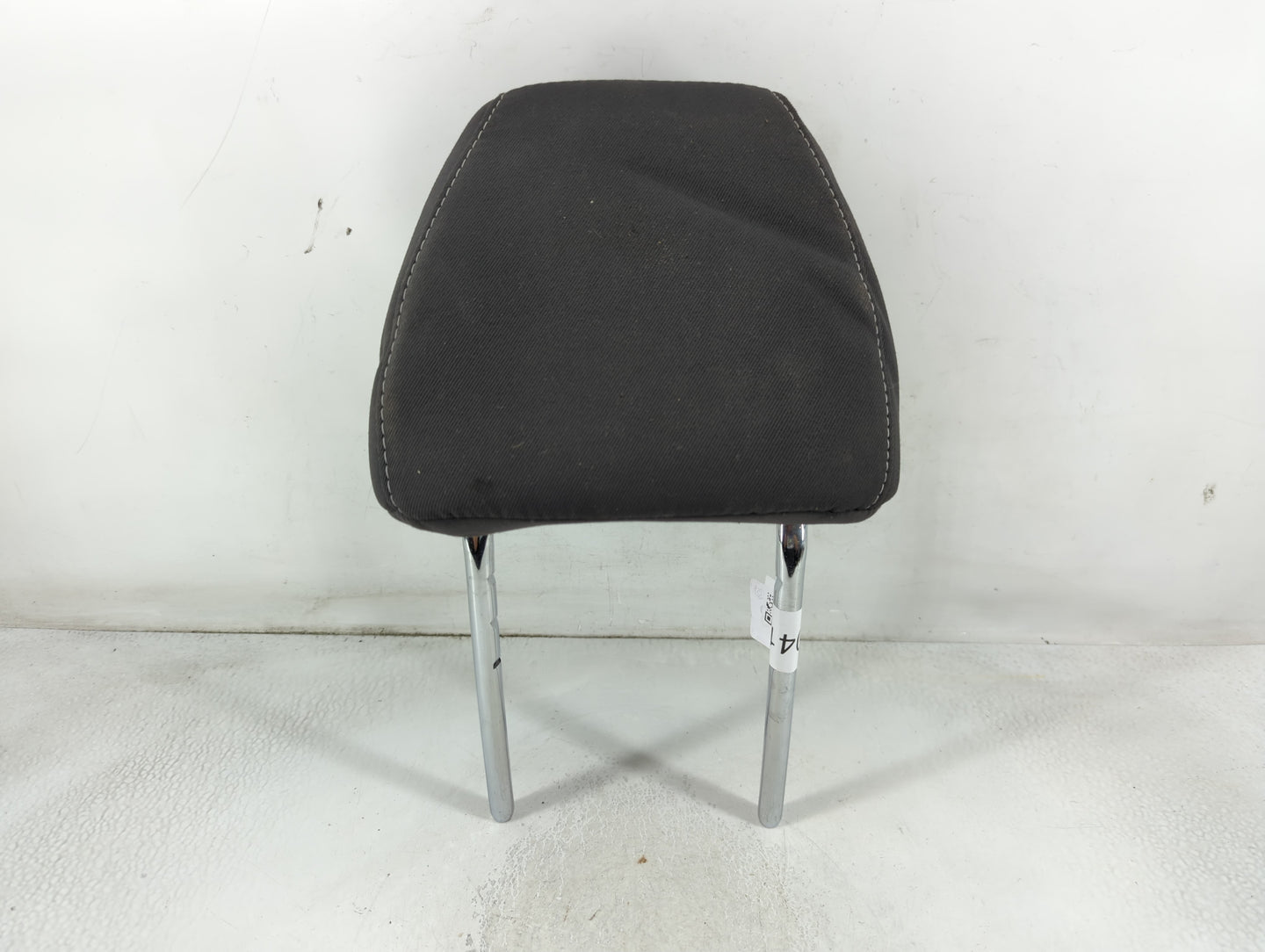 2013-2014 Ford Focus Headrest Head Rest Rear Seat Fits Fits 2013 2014 OEM Used Auto Parts - Oemusedautoparts1.com