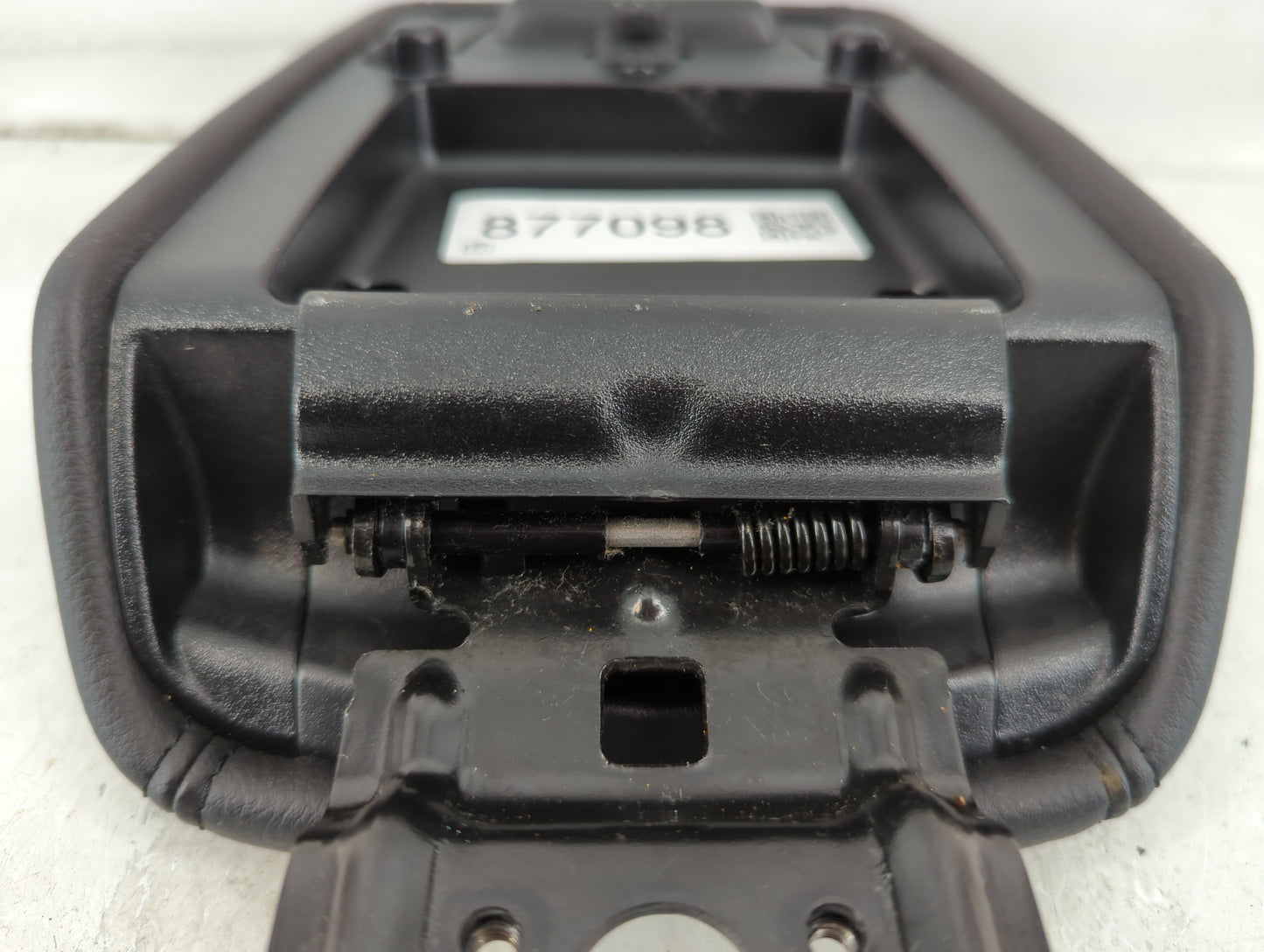 2013 Ford Focus Center Console Armrest Cover Lid P/N:1866121 1080225X-10-CB Fits OEM Used Auto Parts - Oemusedautoparts1.com
