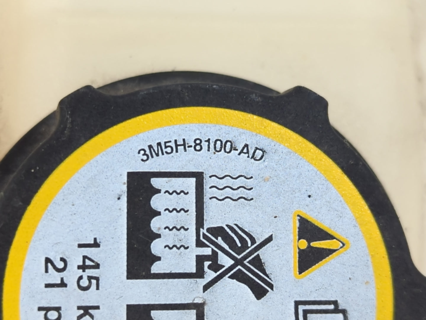 2013-2018 Ford Focus Radiator Coolant Overflow Expansion Tank Bottle 877107 - Oemusedautoparts1.com