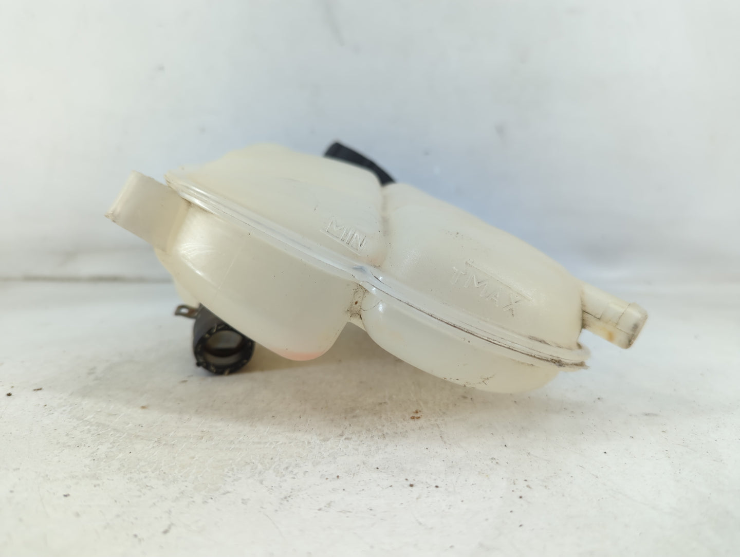 2013-2018 Ford Focus Radiator Coolant Overflow Expansion Tank Bottle 877107 - Oemusedautoparts1.com