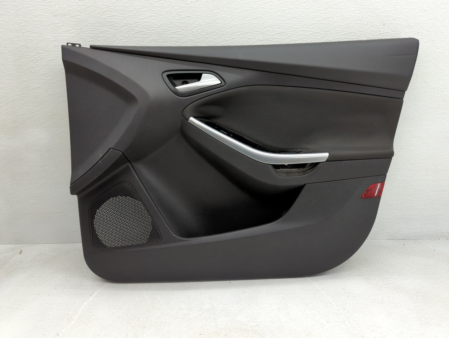 2013 Ford Focus Front Right Passenger Interior Door Panel Trim - Oemusedautoparts1.com