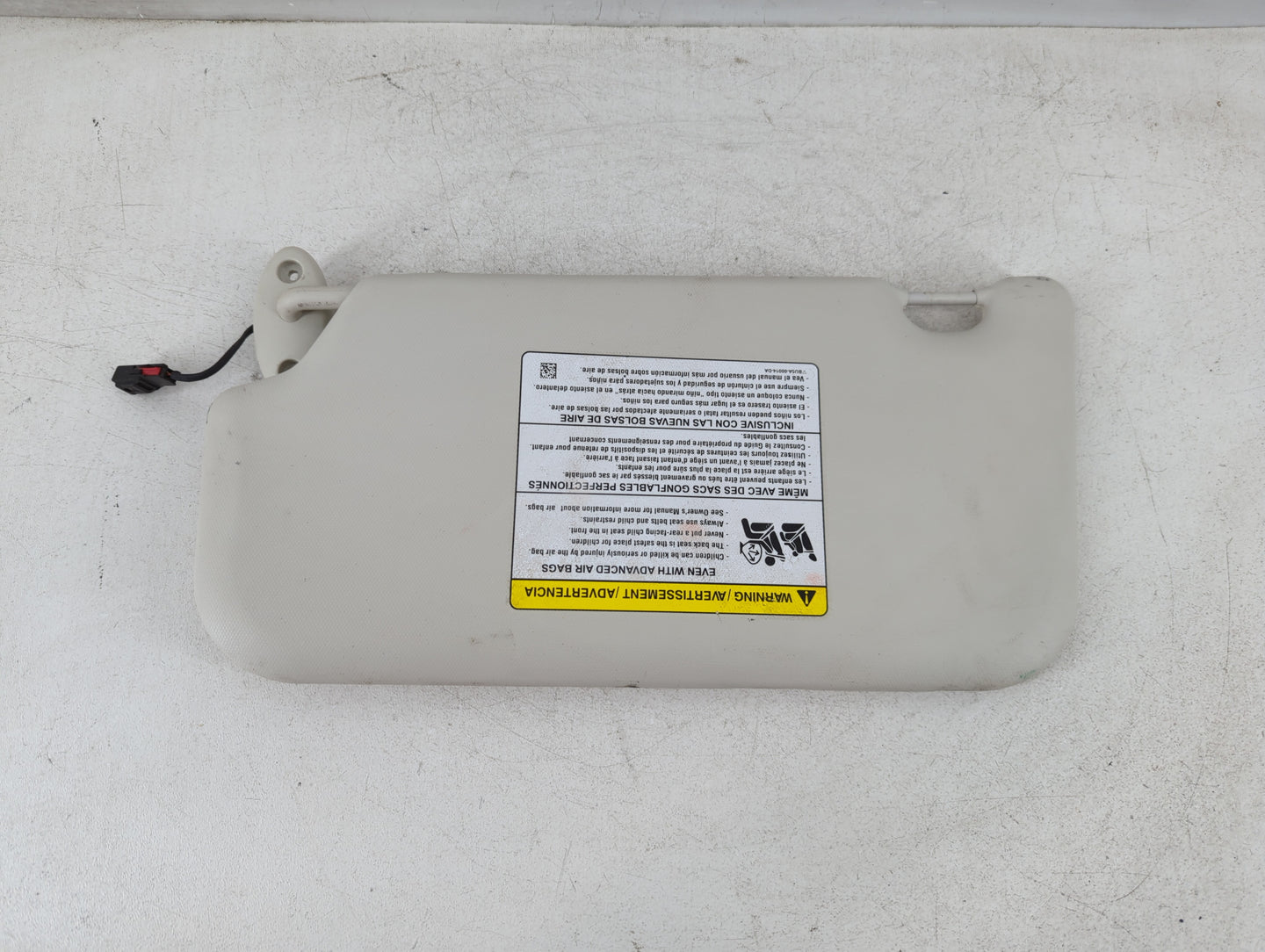 2013-2018 Ford Focus Sun Visor Shade Replacement Passenger Right Mirror Fits Fits 2013 2014 2015 2016 2017 2018 OEM Used Aut