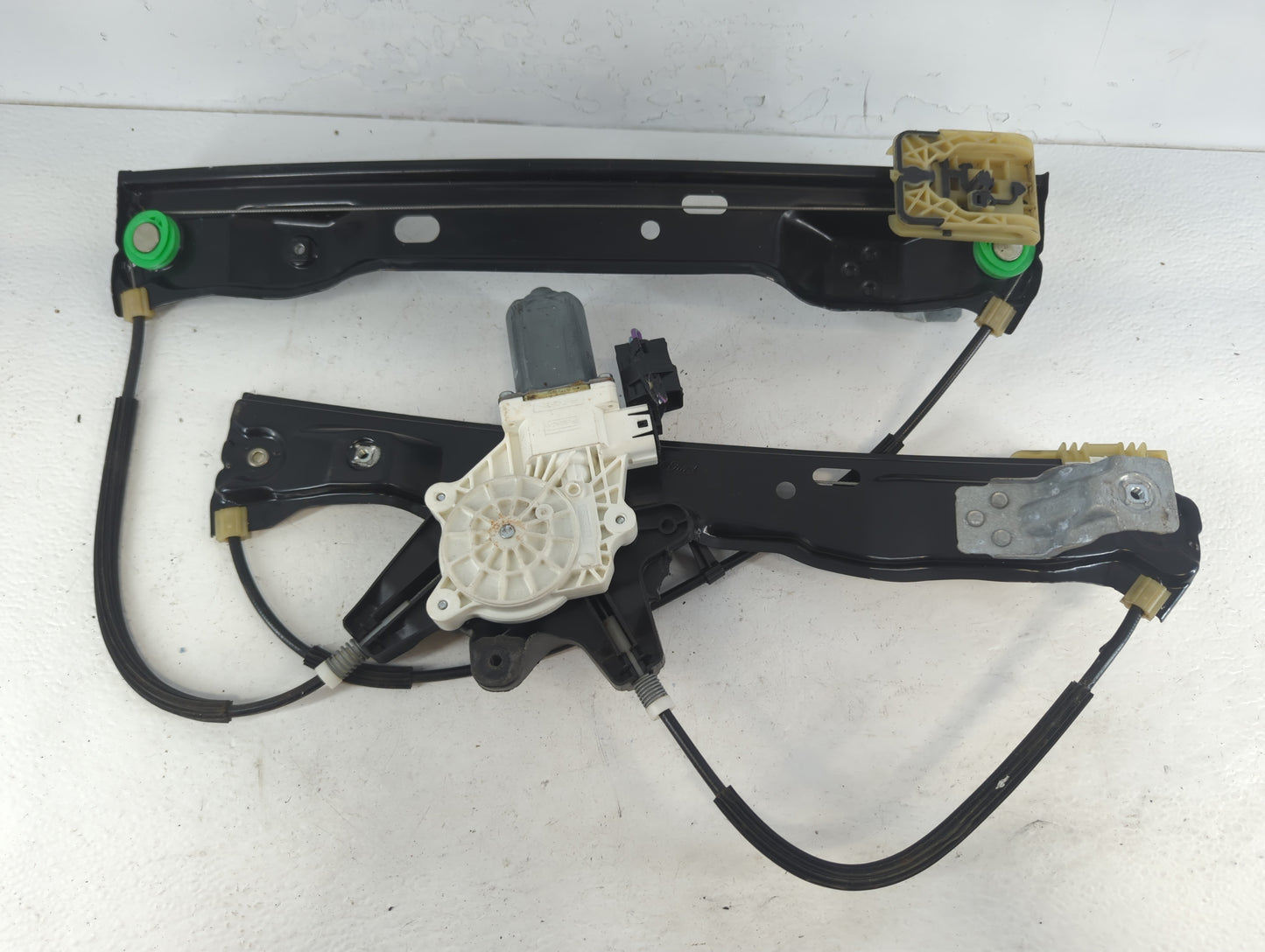 2012-2018 Ford Focus Driver Left Front Window Regulator - Oemusedautoparts1.com