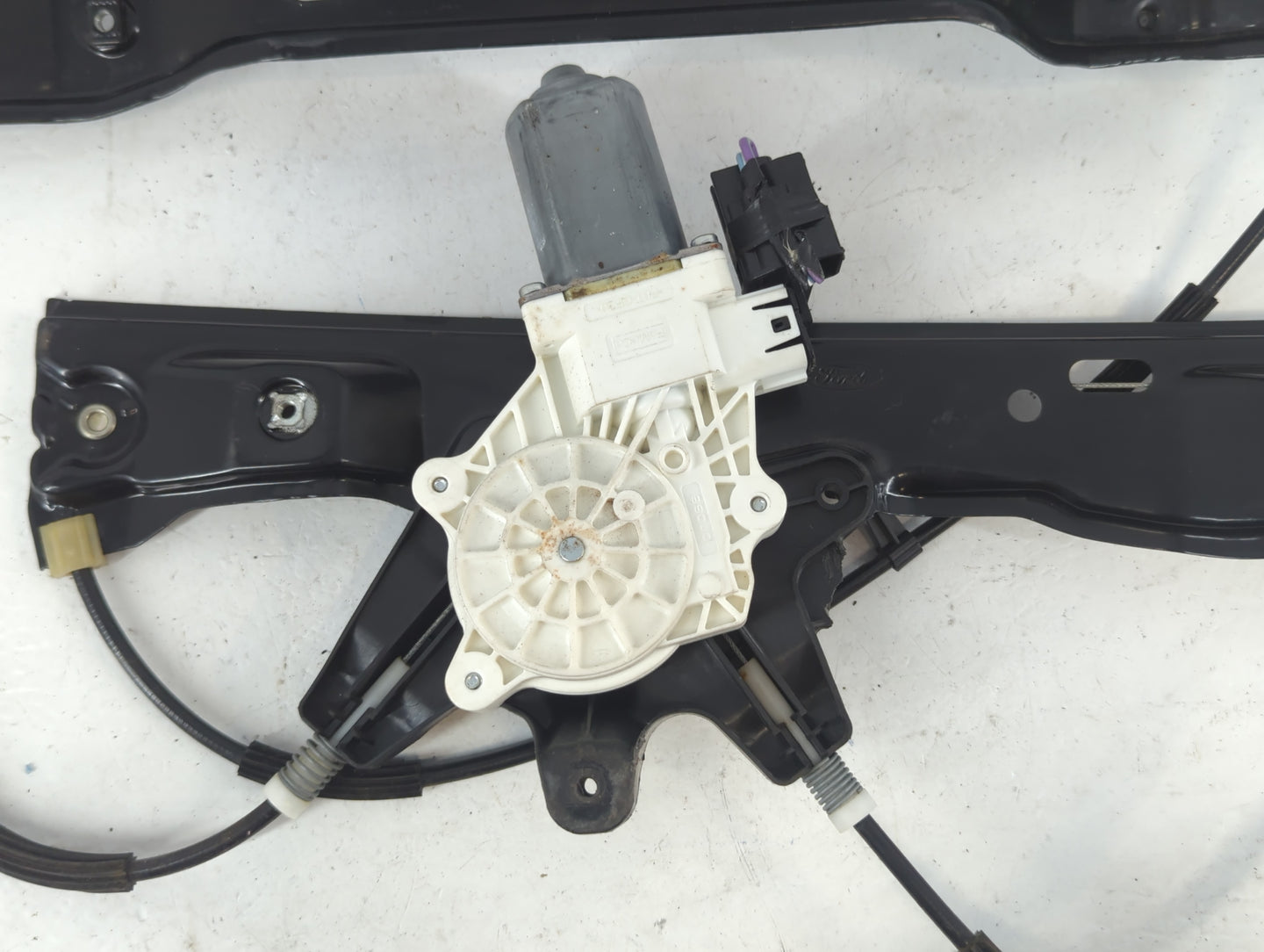 2012-2018 Ford Focus Driver Left Front Window Regulator 915405 - Oemusedautoparts1.com