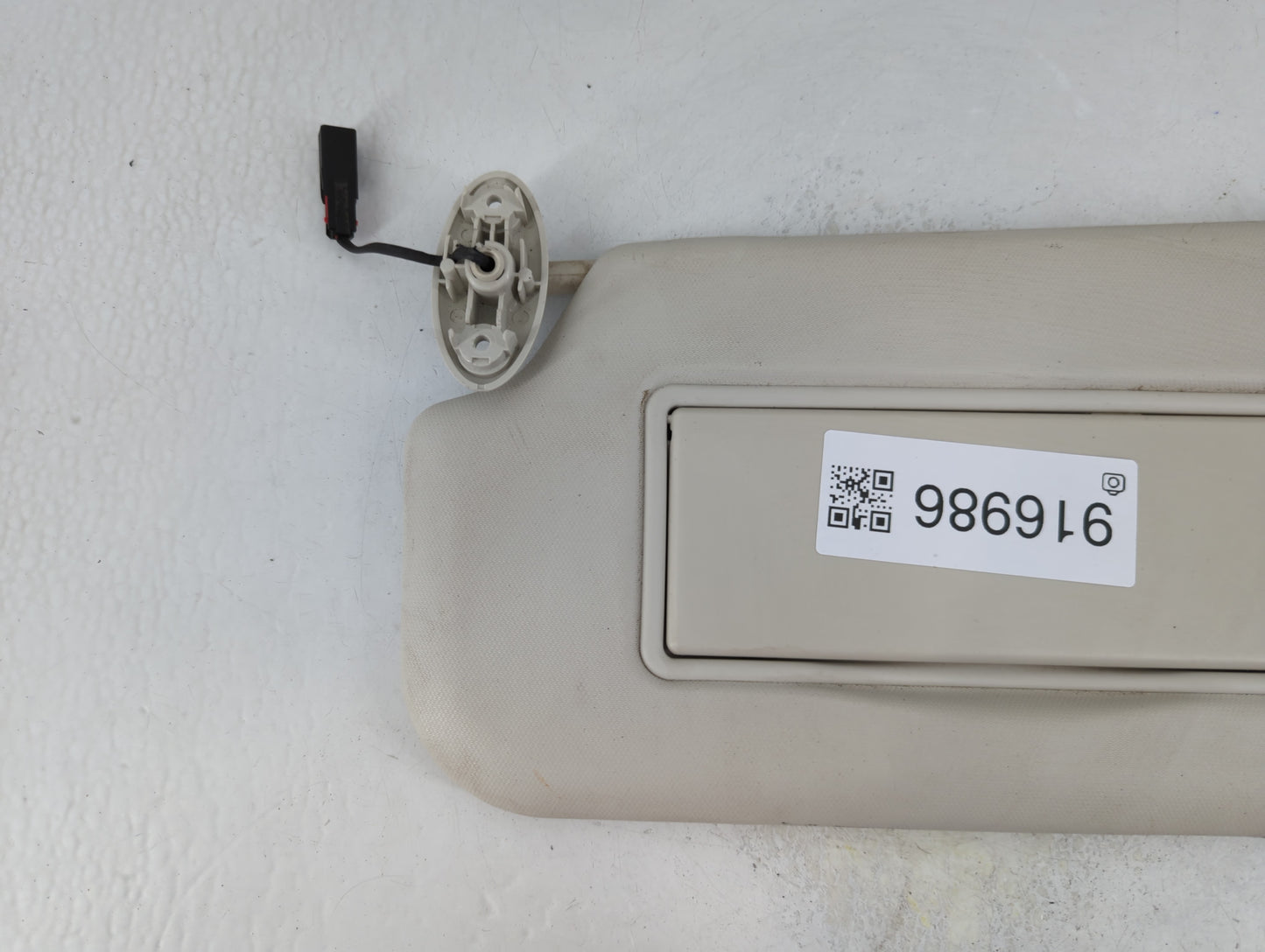 2013-2018 Ford Focus Sun Visor Shade Replacement Passenger Right Mirror Fits Fits 2013 2014 2015 2016 2017 2018 OEM Used Aut