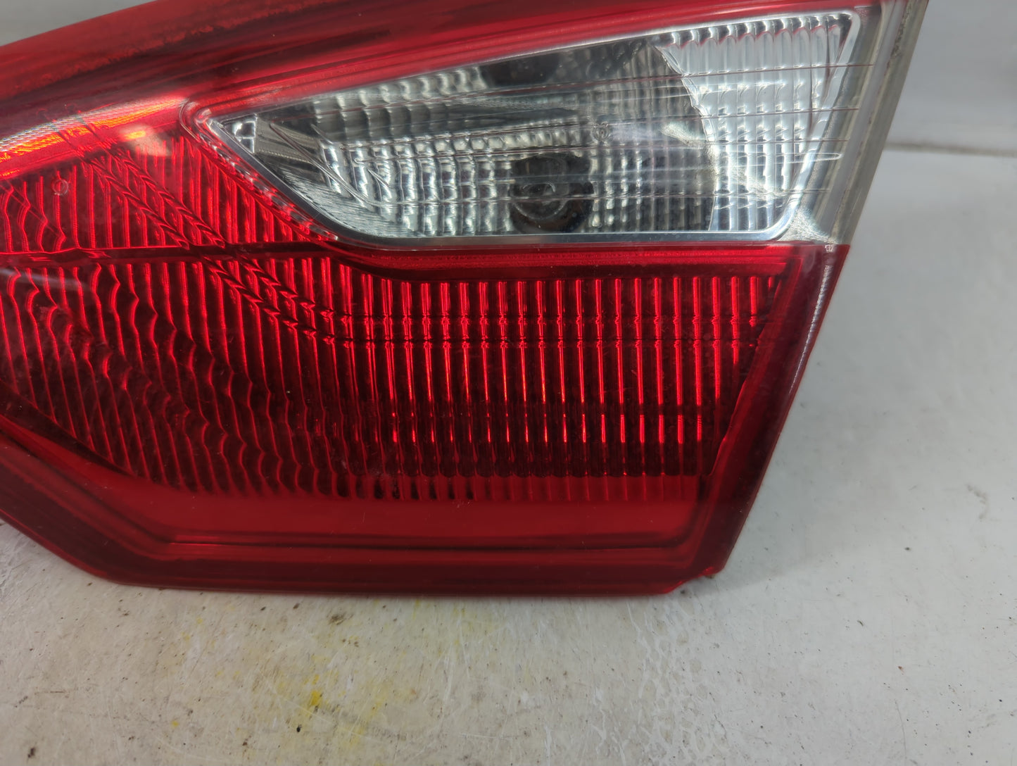 2013 Ford Focus Tail Light Assembly Passenger Right OEM P/N:CP98-13A602-A BM51-13A602-O Fits OEM Used Auto Parts - Oemusedau