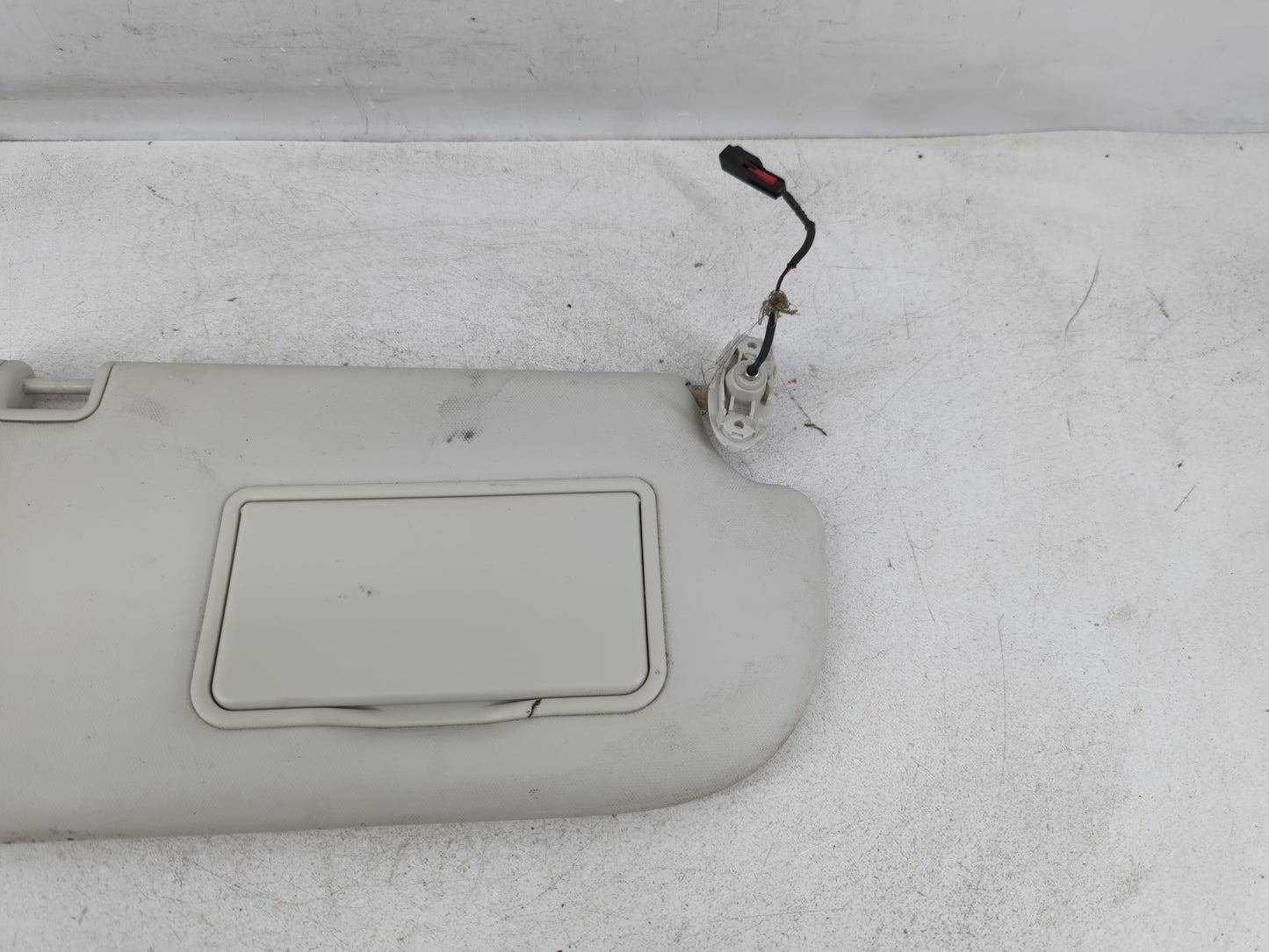 2012-2013 Ford Focus Sun Visor Shade Replacement Passenger Right Mirror Fits Fits 2012 2013 OEM Used Auto Parts - Oemusedaut