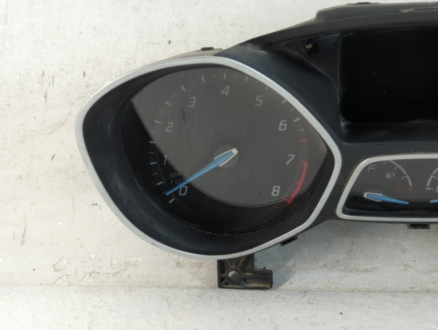 2013 Ford Focus Instrument Cluster Speedometer Gauges P/N:CM5T-10849-CTC Miles:70K Fits OEM Used Auto Parts - Oemusedautopar
