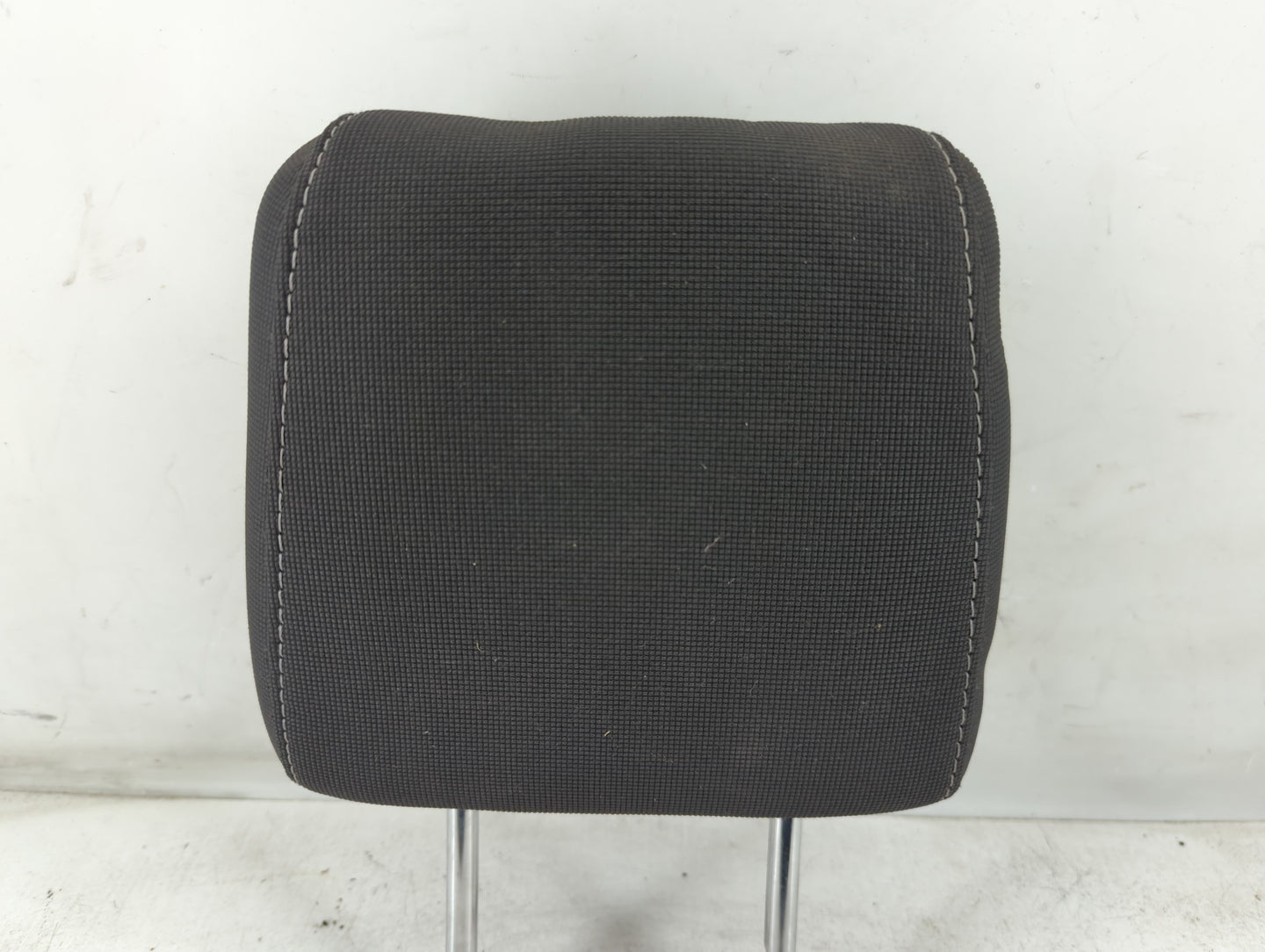 2013-2014 Ford Focus Headrest Head Rest Rear Seat Fits Fits 2013 2014 OEM Used Auto Parts - Oemusedautoparts1.com