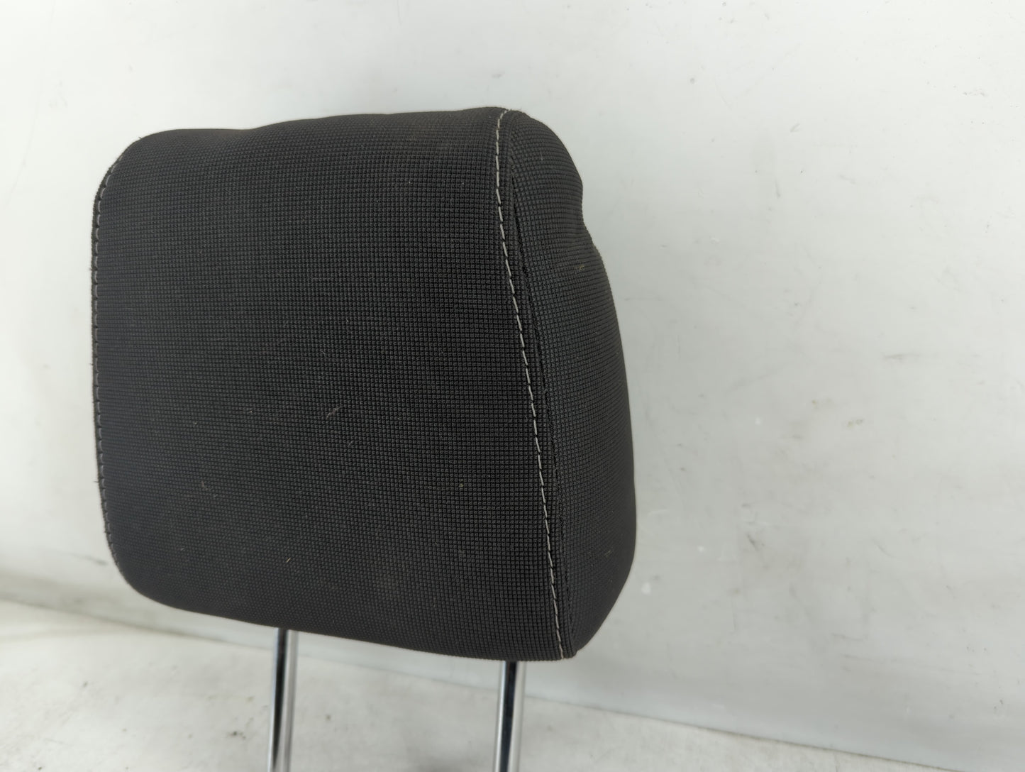 2013-2014 Ford Focus Headrest Head Rest Rear Seat Fits Fits 2013 2014 OEM Used Auto Parts - Oemusedautoparts1.com