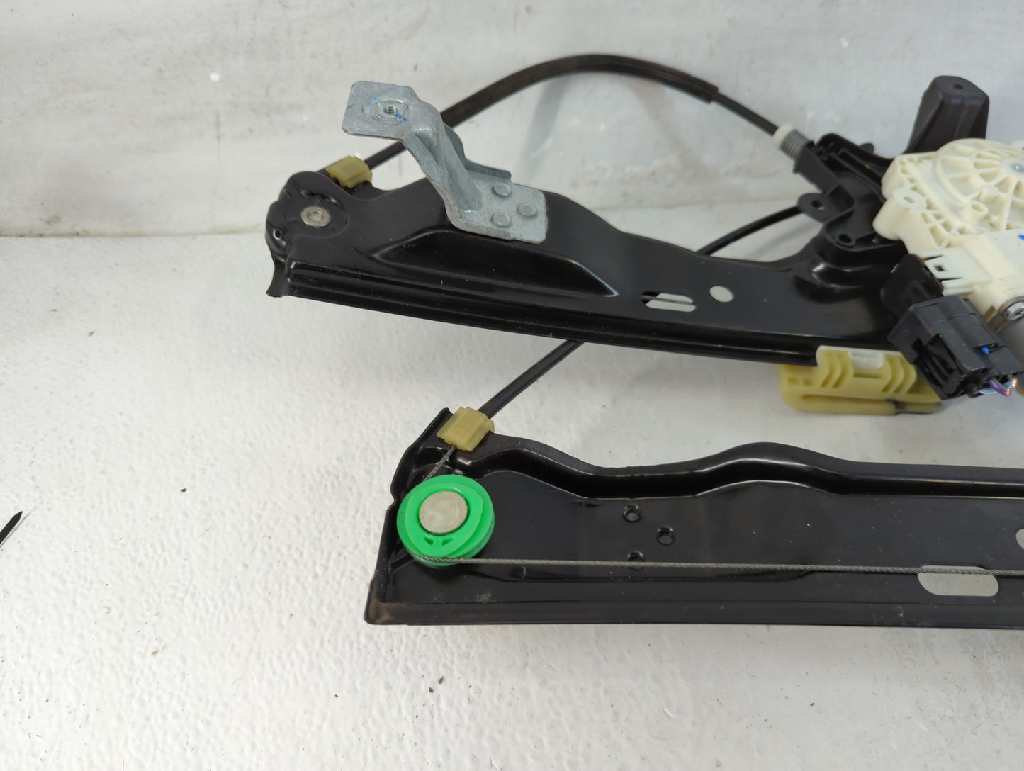 2012-2018 Ford Focus Driver Left Front Window Regulator 917156 - Oemusedautoparts1.com