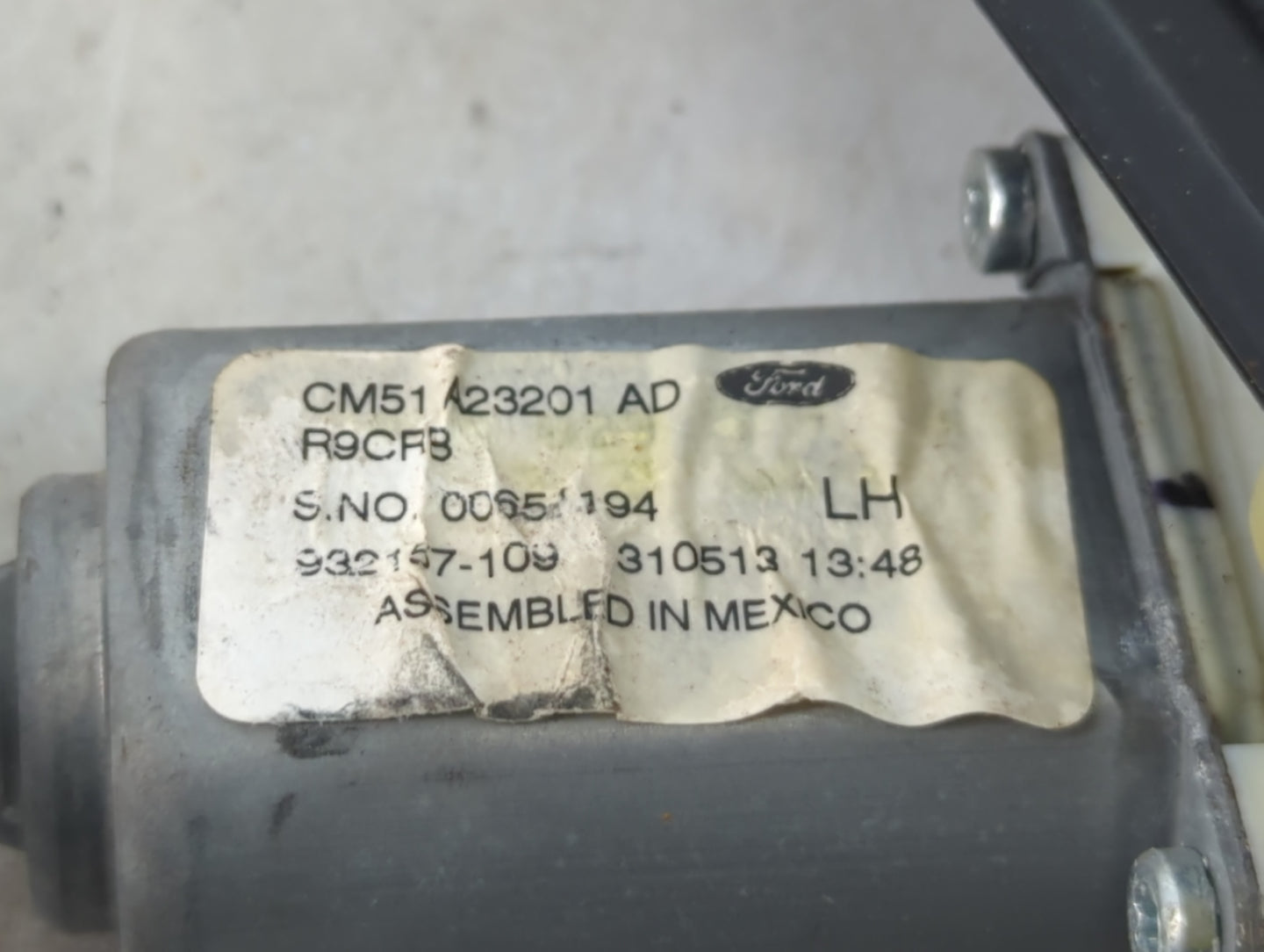 2012-2018 Ford Focus Driver Left Front Window Regulator 917156 - Oemusedautoparts1.com