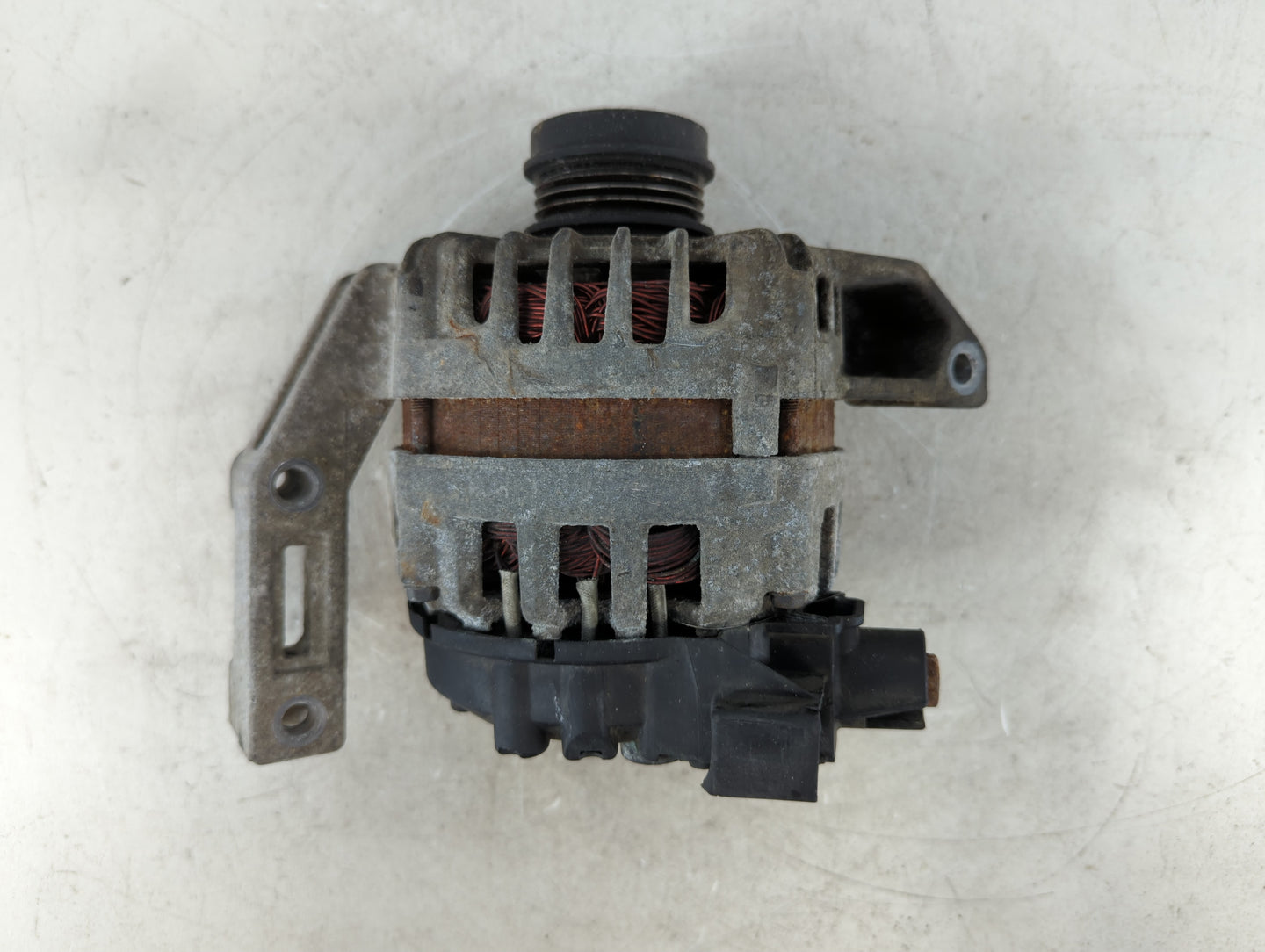 2012-2018 Ford Focus Alternator Replacement Generator Charging Assembly Engine OEM P/N:466926 Fits OEM Used Auto Parts - Oem
