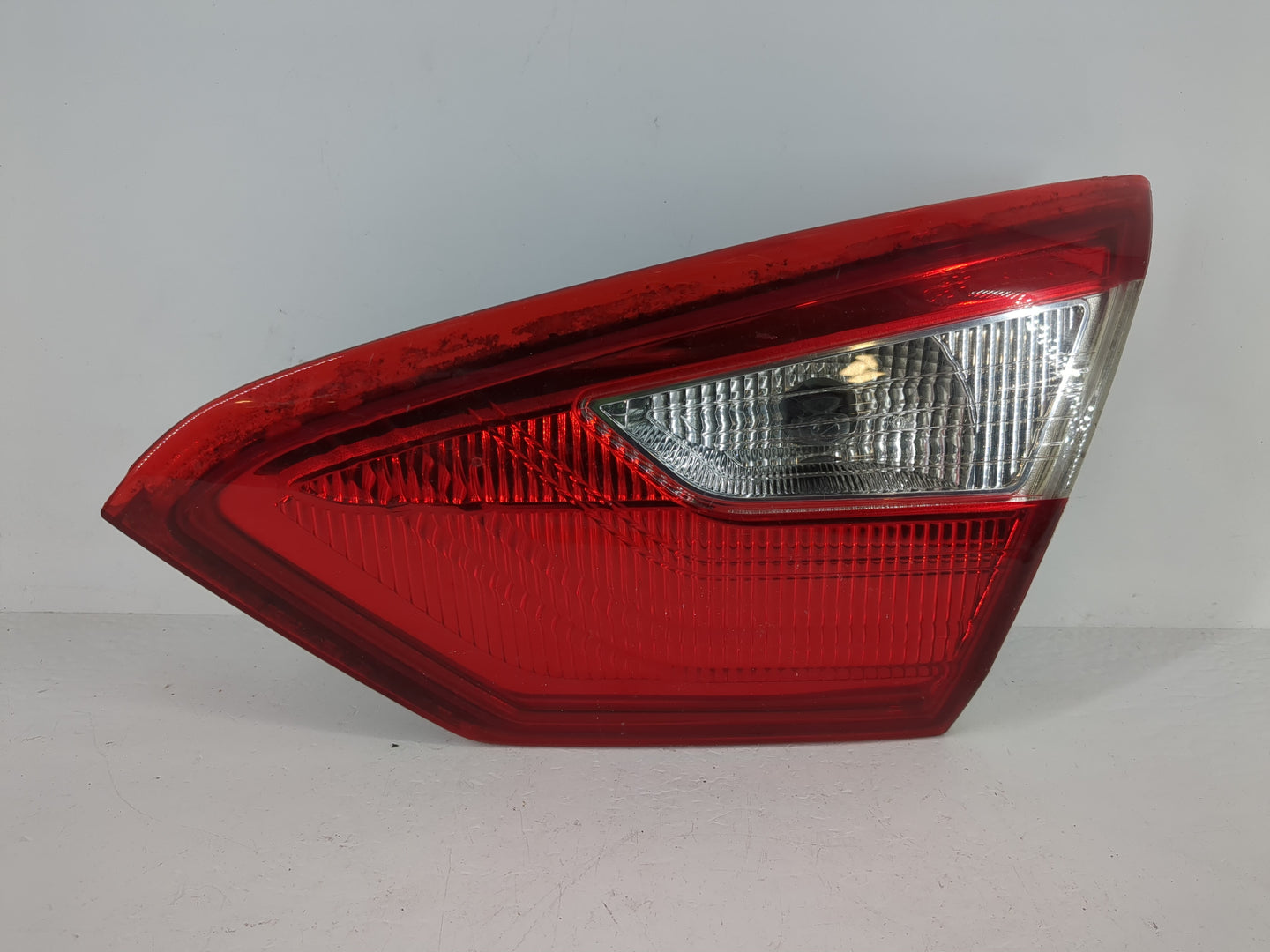 2012-2014 Ford Focus Driver Left Side Deck Lid Mounted Tail Light 993870 - Oemusedautoparts1.com