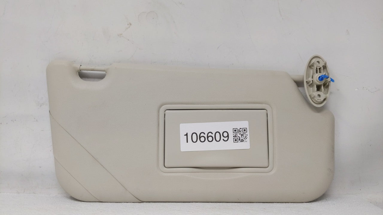 2013 Ford Focus Sun Visor Shade Replacement Passenger Right Mirror Fits Fits 2012 OEM Used Auto Parts - Oemusedautoparts1.co