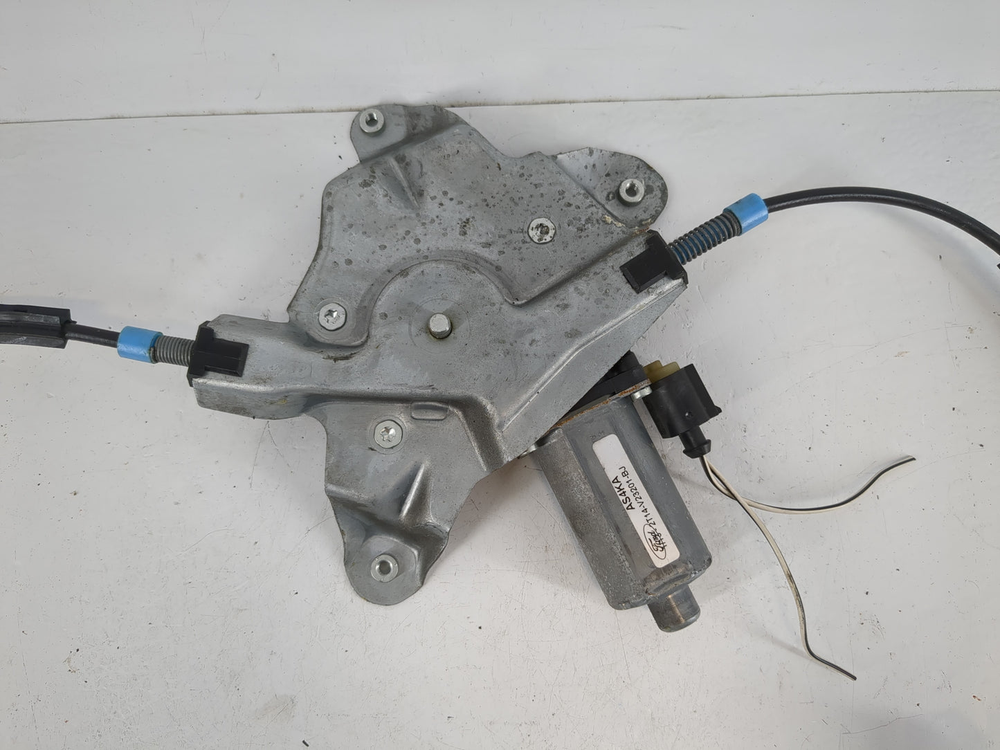 Ford Ford E250 Van Driver Left Front Window Regulator - Oemusedautoparts1.com