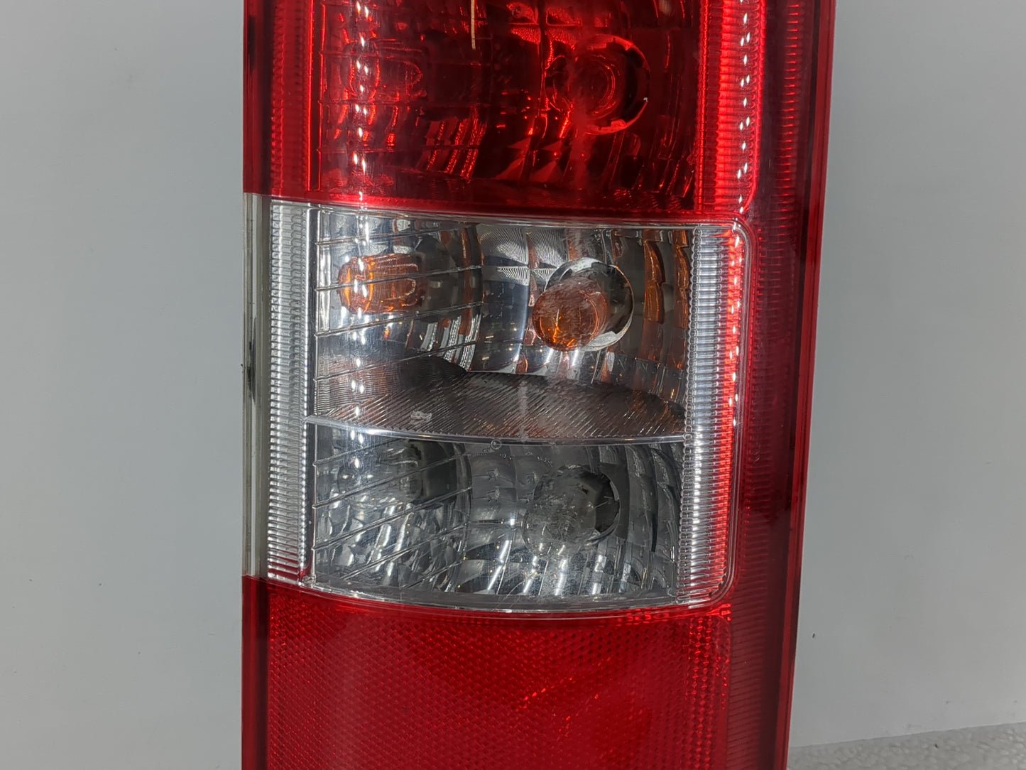 2013 Ford Ford E250 Van Tail Light Assembly Passenger Right OEM P/N:131007561 9T16 13404 BC Fits OEM Used Auto Parts - Oemus