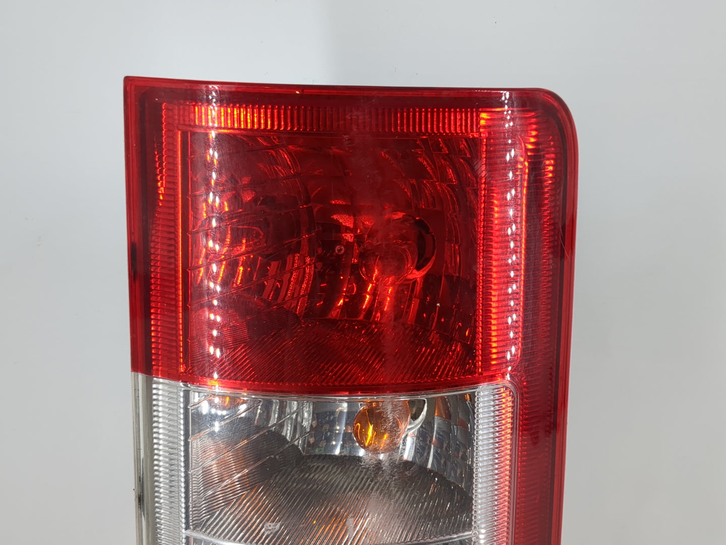2013 Ford Ford E250 Van Tail Light Assembly Passenger Right OEM P/N:131007561 9T16 13404 BC Fits OEM Used Auto Parts - Oemus