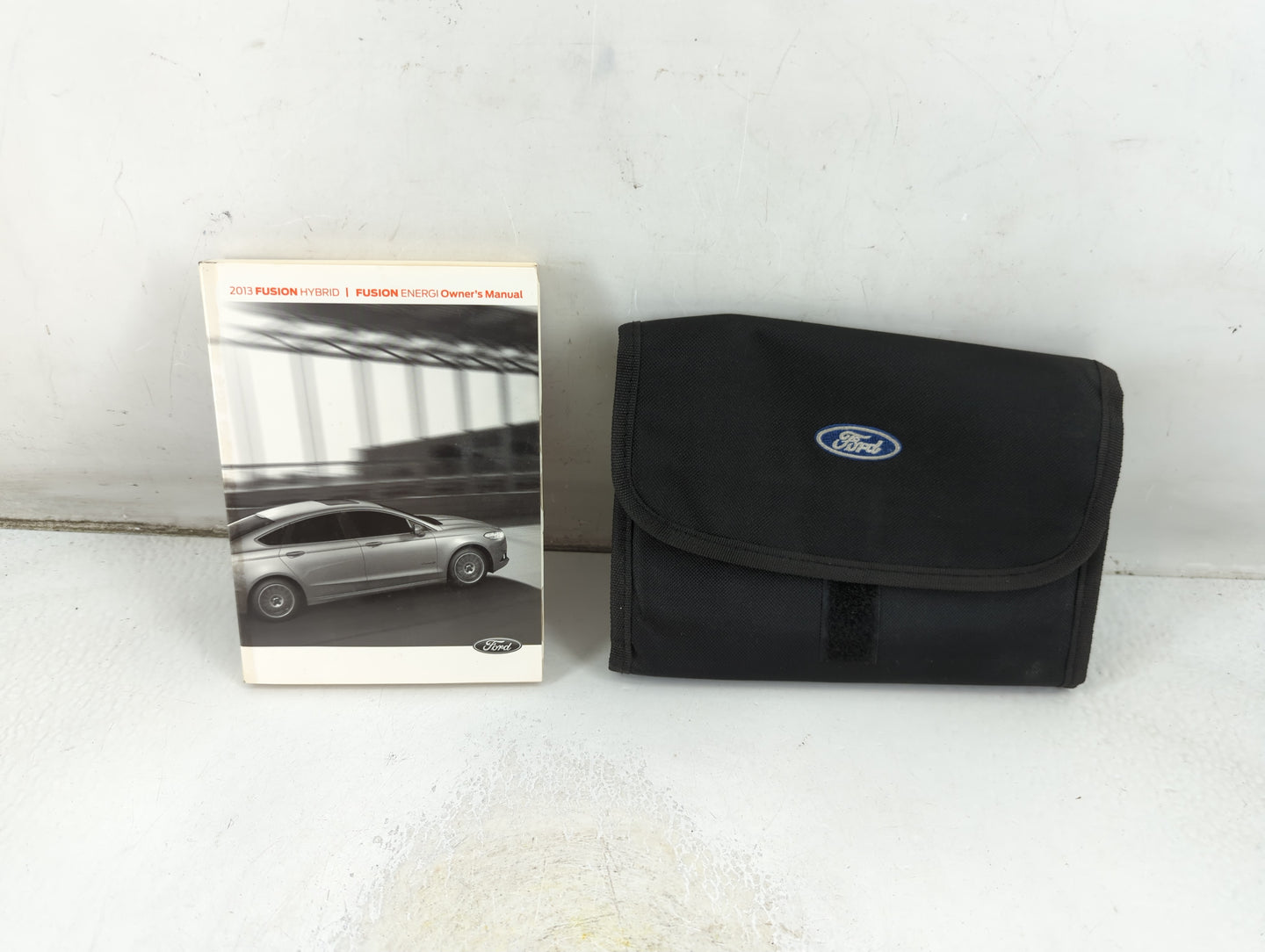 2013 Ford Fusion Owners Manual Book Guide P/N:DE5J 19A321 DB OEM Used Auto Parts - Oemusedautoparts1.com